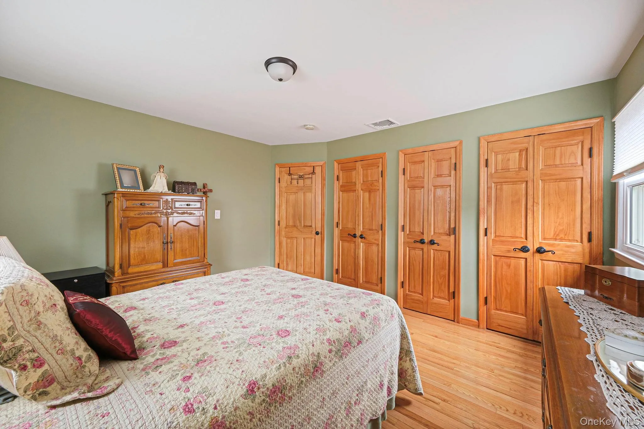 154 Spiral Road, Brookhaven, NY, 3 Bedrooms Bedrooms, 6 Rooms Rooms,1 BathroomBathrooms,Residential,For Rent,Spiral,0,1006821 154 Spiral Road, Brookhaven, NY, 3 Bedrooms Bedrooms, 6 Rooms Rooms,1 BathroomBathrooms,Residential,For Rent,Spiral,0,1006821