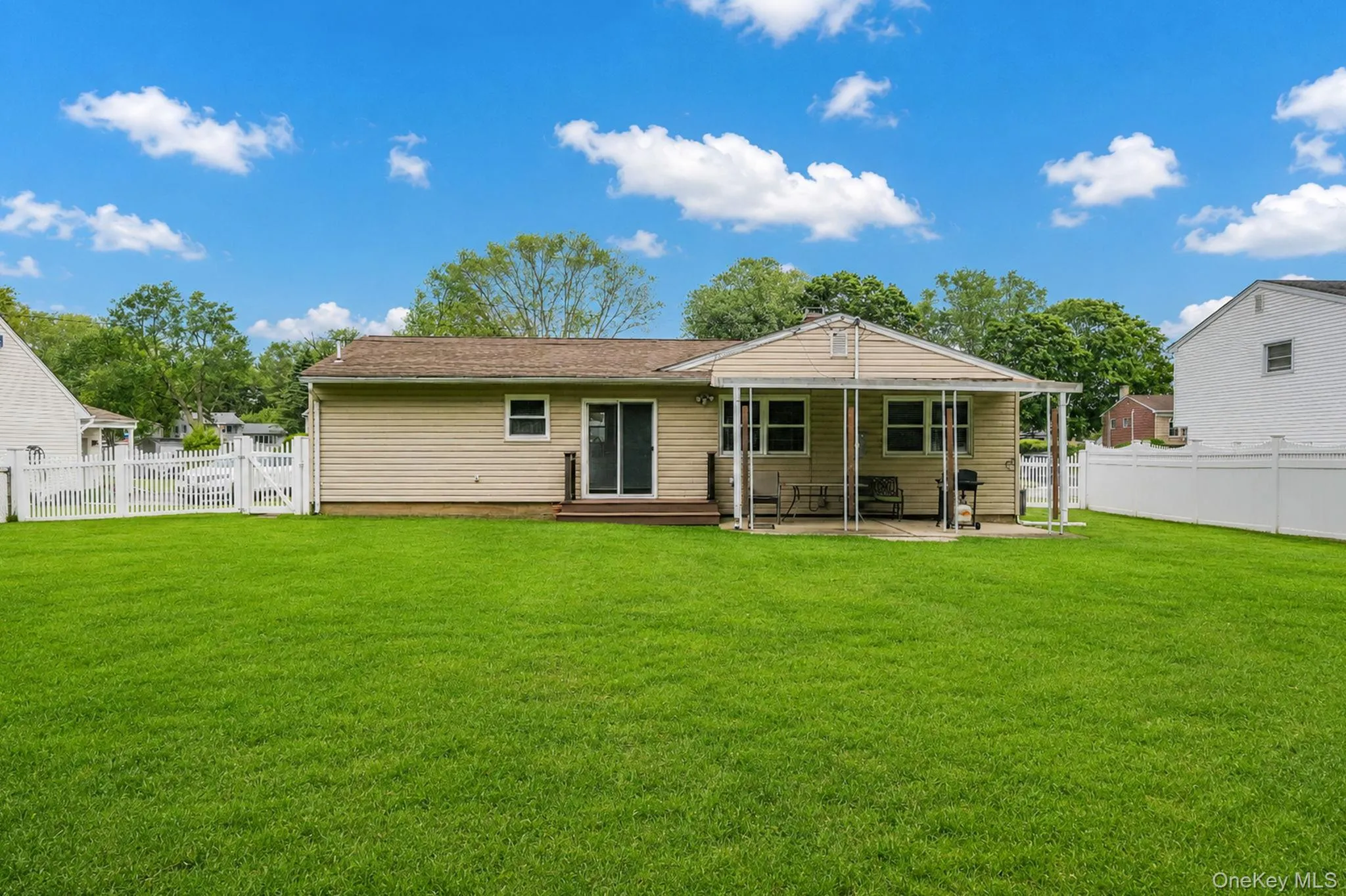 154 Spiral Road, Brookhaven, NY, 3 Bedrooms Bedrooms, 6 Rooms Rooms,1 BathroomBathrooms,Residential,For Rent,Spiral,0,1006821 154 Spiral Road, Brookhaven, NY, 3 Bedrooms Bedrooms, 6 Rooms Rooms,1 BathroomBathrooms,Residential,For Rent,Spiral,0,1006821