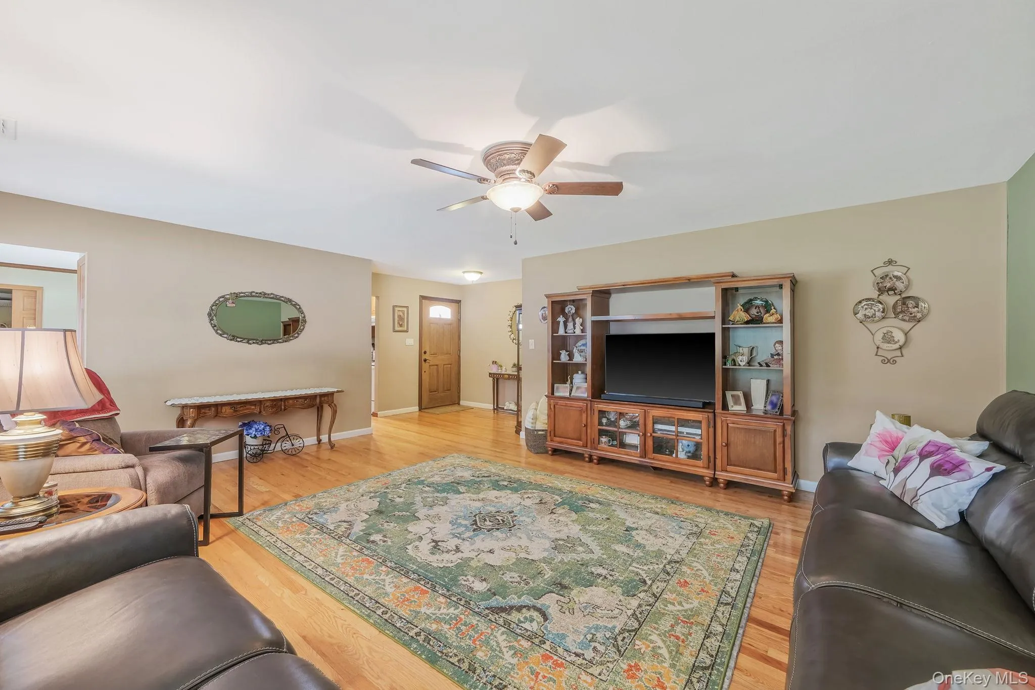 154 Spiral Road, Brookhaven, NY, 3 Bedrooms Bedrooms, 6 Rooms Rooms,1 BathroomBathrooms,Residential,For Rent,Spiral,0,1006821 154 Spiral Road, Brookhaven, NY, 3 Bedrooms Bedrooms, 6 Rooms Rooms,1 BathroomBathrooms,Residential,For Rent,Spiral,0,1006821