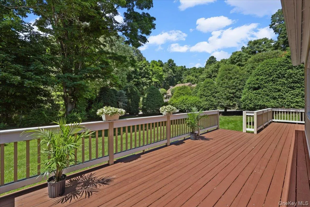 Deck Deck