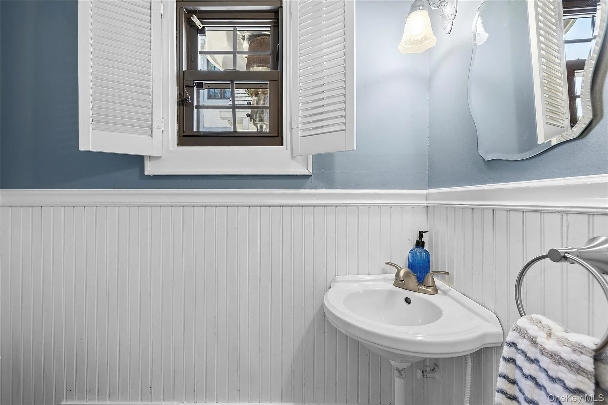1st FL Powder Room 1st FL Powder Room
