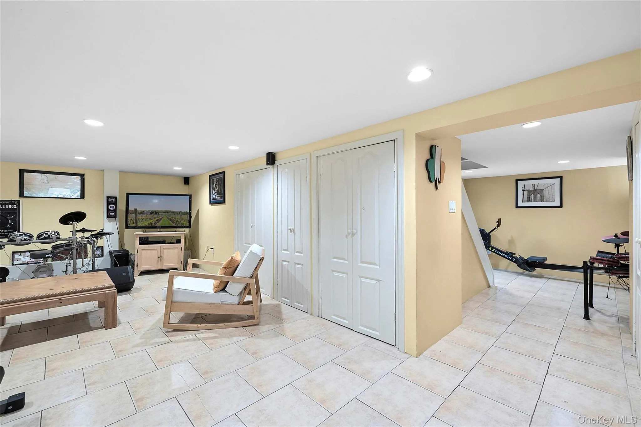 Basement - Storage, Entertainment, Utilities, Laundry Basement - Storage, Entertainment, Utilities, Laundry