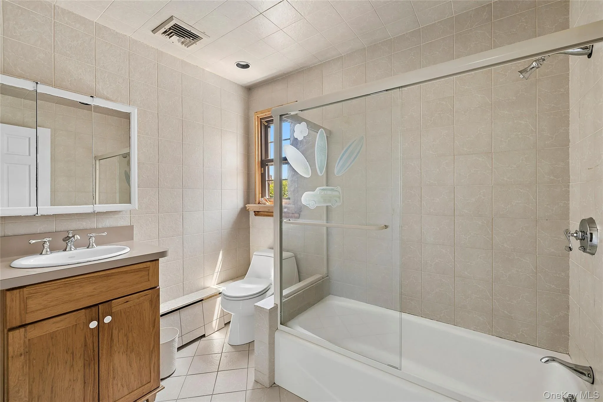 2nd FL - Full Bath 2nd FL - Full Bath