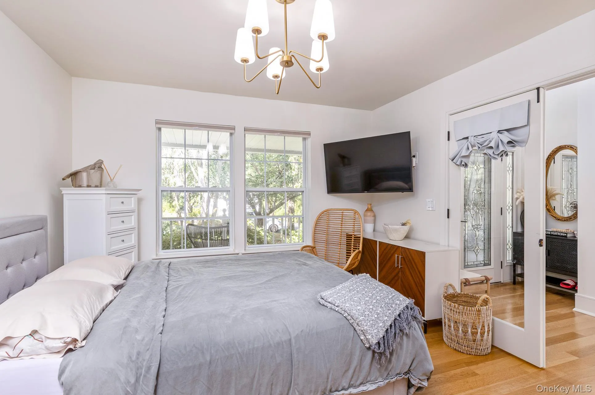 First Floor Bedroom, Office or Den First Floor Bedroom, Office or Den