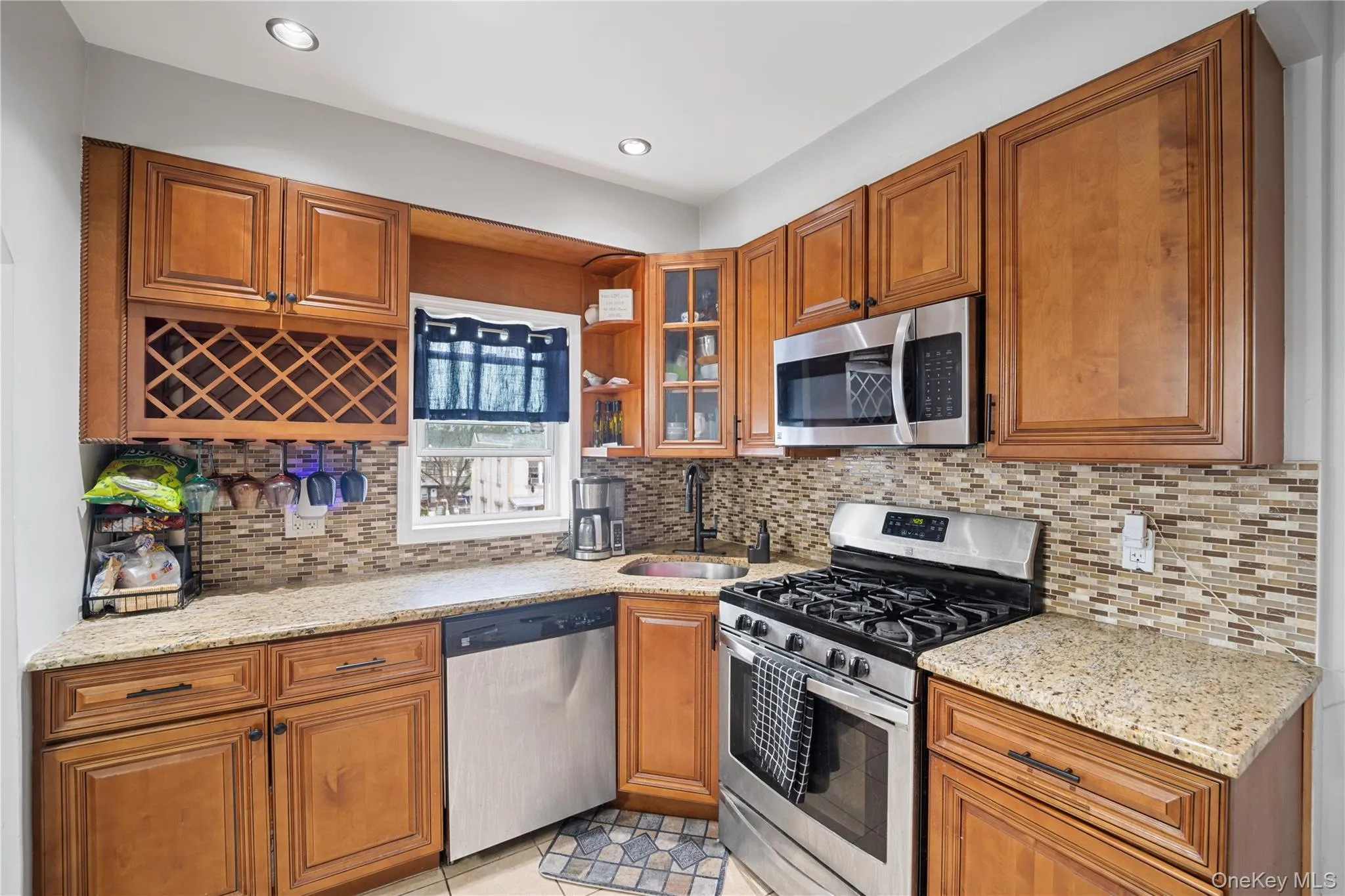 2548 Woodhull Avenue, New York, NY, 4 Bedrooms Bedrooms, 6 Rooms Rooms,2 BathroomsBathrooms,Residential,For Rent,Woodhull,0,1006831 2548 Woodhull Avenue, New York, NY, 4 Bedrooms Bedrooms, 6 Rooms Rooms,2 BathroomsBathrooms,Residential,For Rent,Woodhull,0,1006831