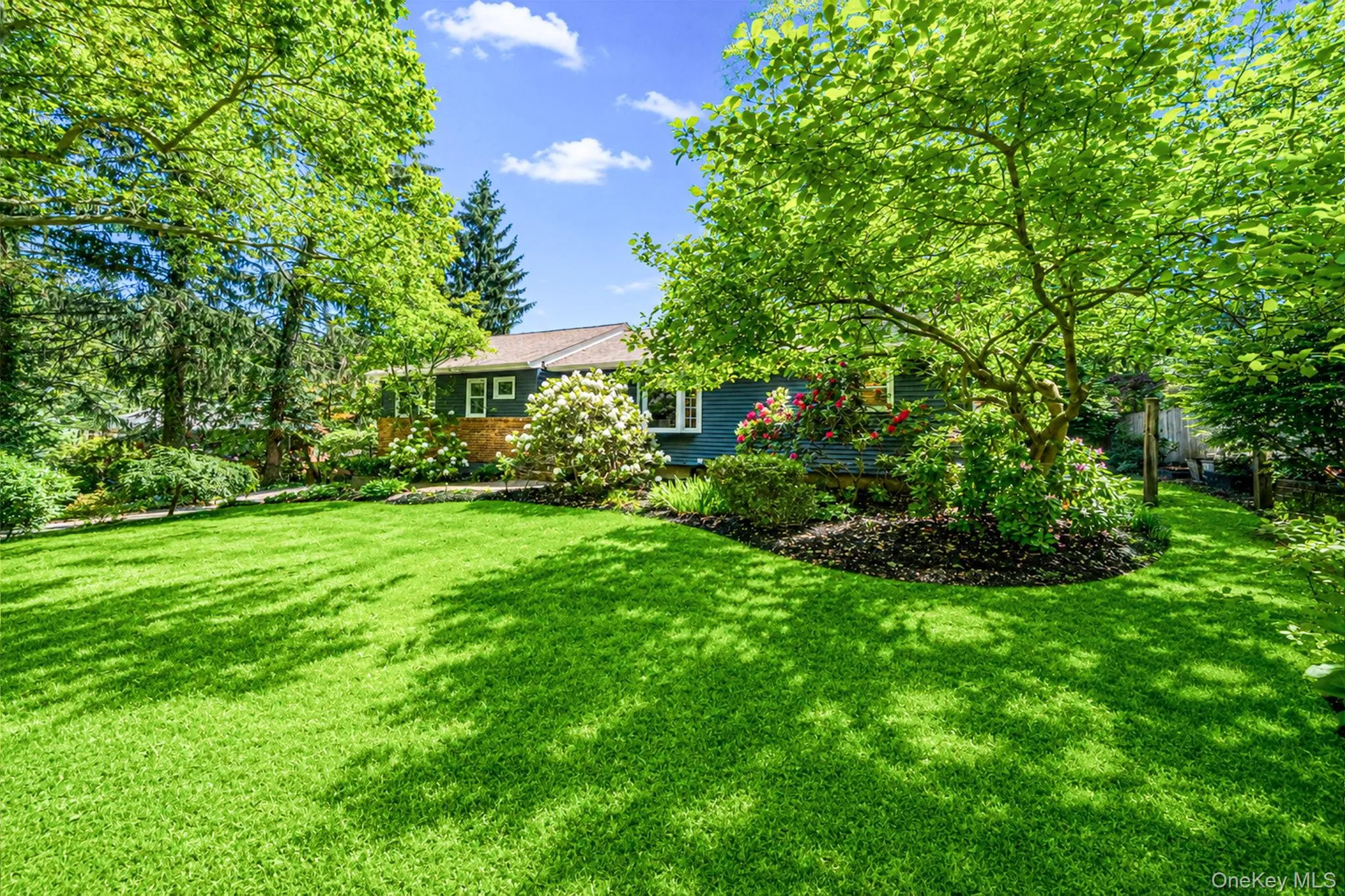 28 Royal Oak Drive, Huntington, NY, 4 Bedrooms Bedrooms, 9 Rooms Rooms,3 BathroomsBathrooms,Residential,For Rent,Royal Oak,0,1006832 28 Royal Oak Drive, Huntington, NY, 4 Bedrooms Bedrooms, 9 Rooms Rooms,3 BathroomsBathrooms,Residential,For Rent,Royal Oak,0,1006832