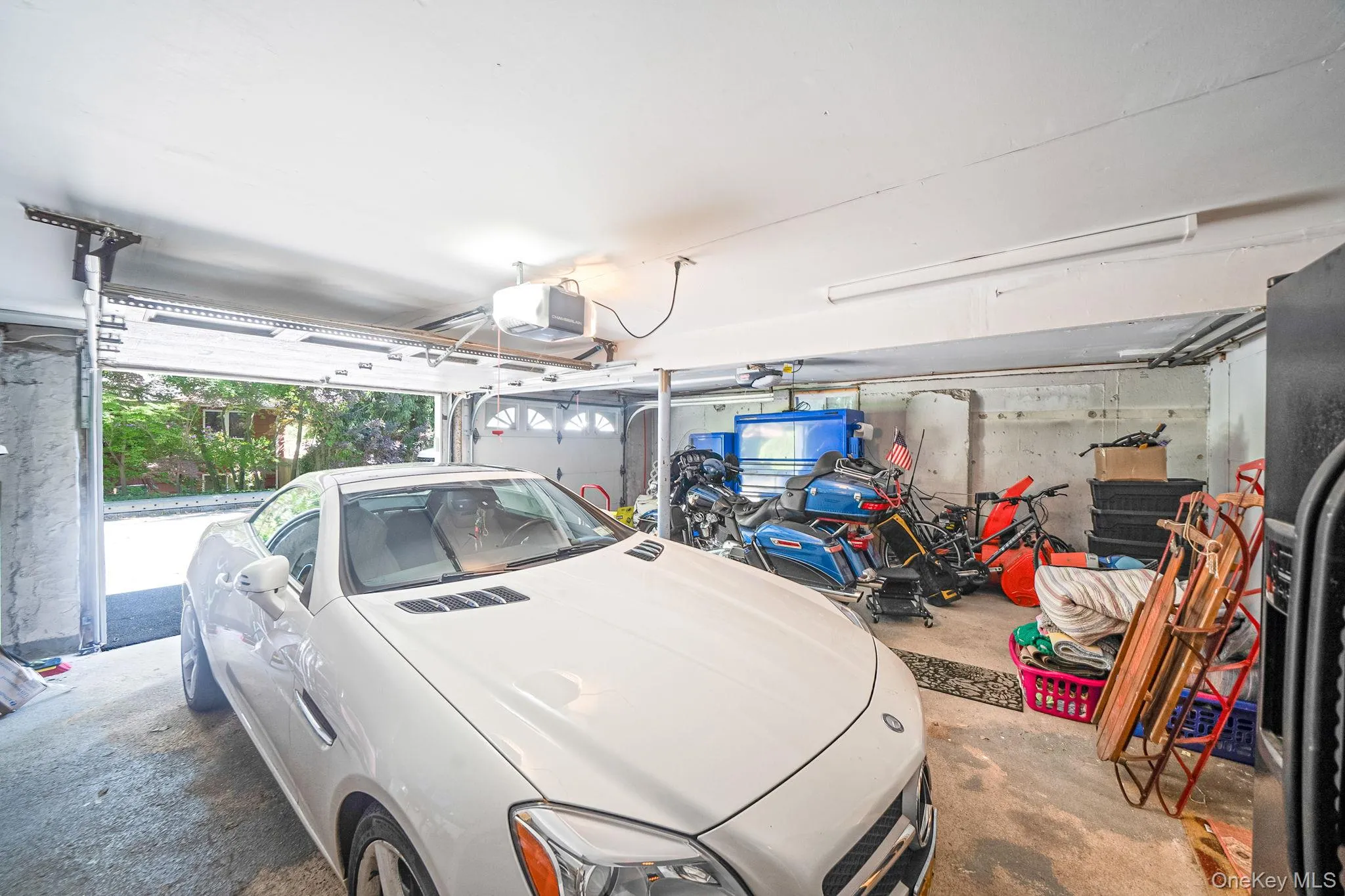 28 Royal Oak Drive, Huntington, NY, 4 Bedrooms Bedrooms, 9 Rooms Rooms,3 BathroomsBathrooms,Residential,For Rent,Royal Oak,0,1006832 28 Royal Oak Drive, Huntington, NY, 4 Bedrooms Bedrooms, 9 Rooms Rooms,3 BathroomsBathrooms,Residential,For Rent,Royal Oak,0,1006832