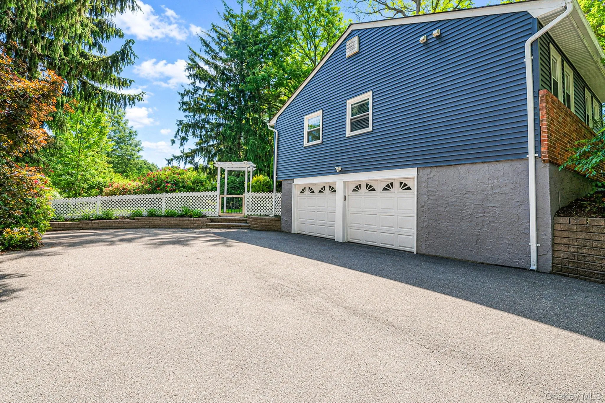 28 Royal Oak Drive, Huntington, NY, 4 Bedrooms Bedrooms, 9 Rooms Rooms,3 BathroomsBathrooms,Residential,For Rent,Royal Oak,0,1006832 28 Royal Oak Drive, Huntington, NY, 4 Bedrooms Bedrooms, 9 Rooms Rooms,3 BathroomsBathrooms,Residential,For Rent,Royal Oak,0,1006832