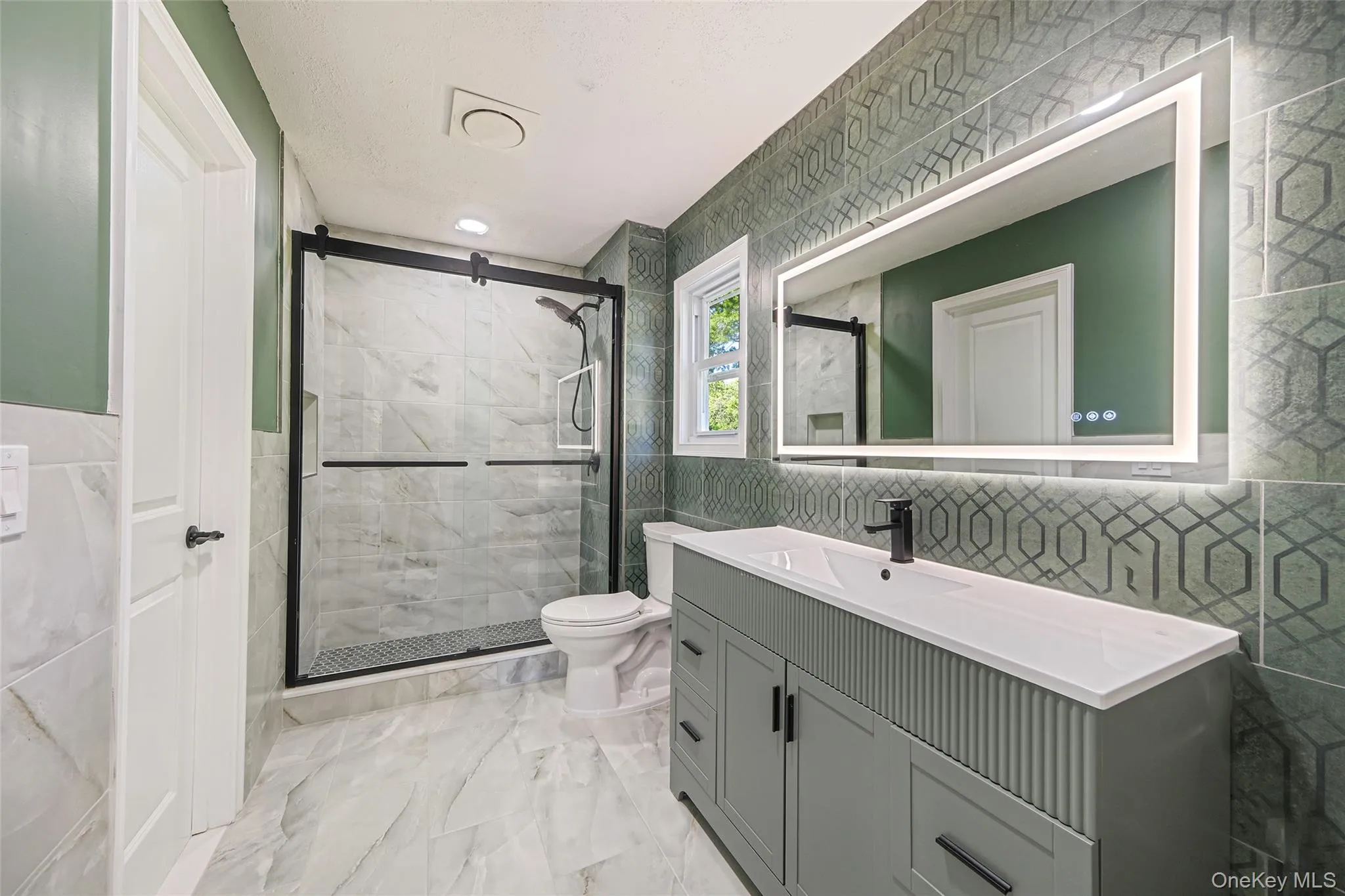 4 Summercress Lane, Brookhaven, NY, 5 Bedrooms Bedrooms, 12 Rooms Rooms,2 BathroomsBathrooms,Residential,For Rent,Summercress,0,1006834 4 Summercress Lane, Brookhaven, NY, 5 Bedrooms Bedrooms, 12 Rooms Rooms,2 BathroomsBathrooms,Residential,For Rent,Summercress,0,1006834