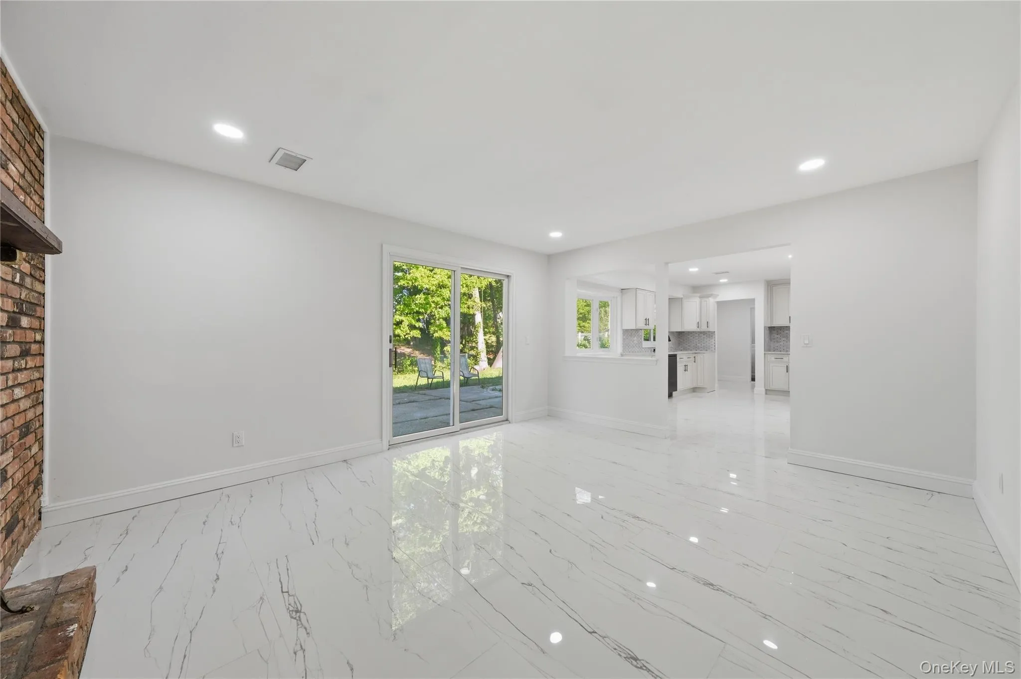 4 Summercress Lane, Brookhaven, NY, 5 Bedrooms Bedrooms, 12 Rooms Rooms,2 BathroomsBathrooms,Residential,For Rent,Summercress,0,1006834 4 Summercress Lane, Brookhaven, NY, 5 Bedrooms Bedrooms, 12 Rooms Rooms,2 BathroomsBathrooms,Residential,For Rent,Summercress,0,1006834