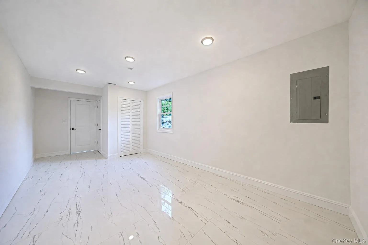 4 Summercress Lane, Brookhaven, NY, 5 Bedrooms Bedrooms, 12 Rooms Rooms,2 BathroomsBathrooms,Residential,For Rent,Summercress,0,1006834 4 Summercress Lane, Brookhaven, NY, 5 Bedrooms Bedrooms, 12 Rooms Rooms,2 BathroomsBathrooms,Residential,For Rent,Summercress,0,1006834