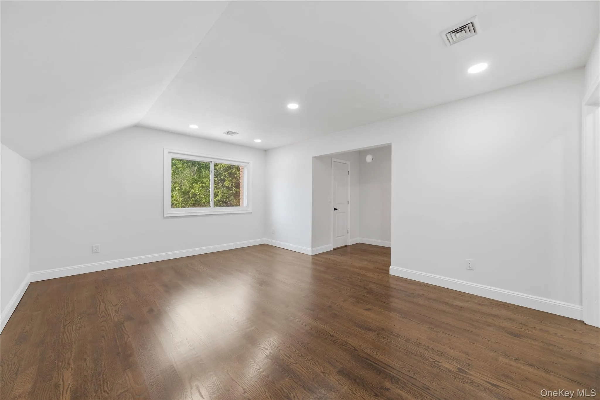 4 Summercress Lane, Brookhaven, NY, 5 Bedrooms Bedrooms, 12 Rooms Rooms,2 BathroomsBathrooms,Residential,For Rent,Summercress,0,1006834 4 Summercress Lane, Brookhaven, NY, 5 Bedrooms Bedrooms, 12 Rooms Rooms,2 BathroomsBathrooms,Residential,For Rent,Summercress,0,1006834