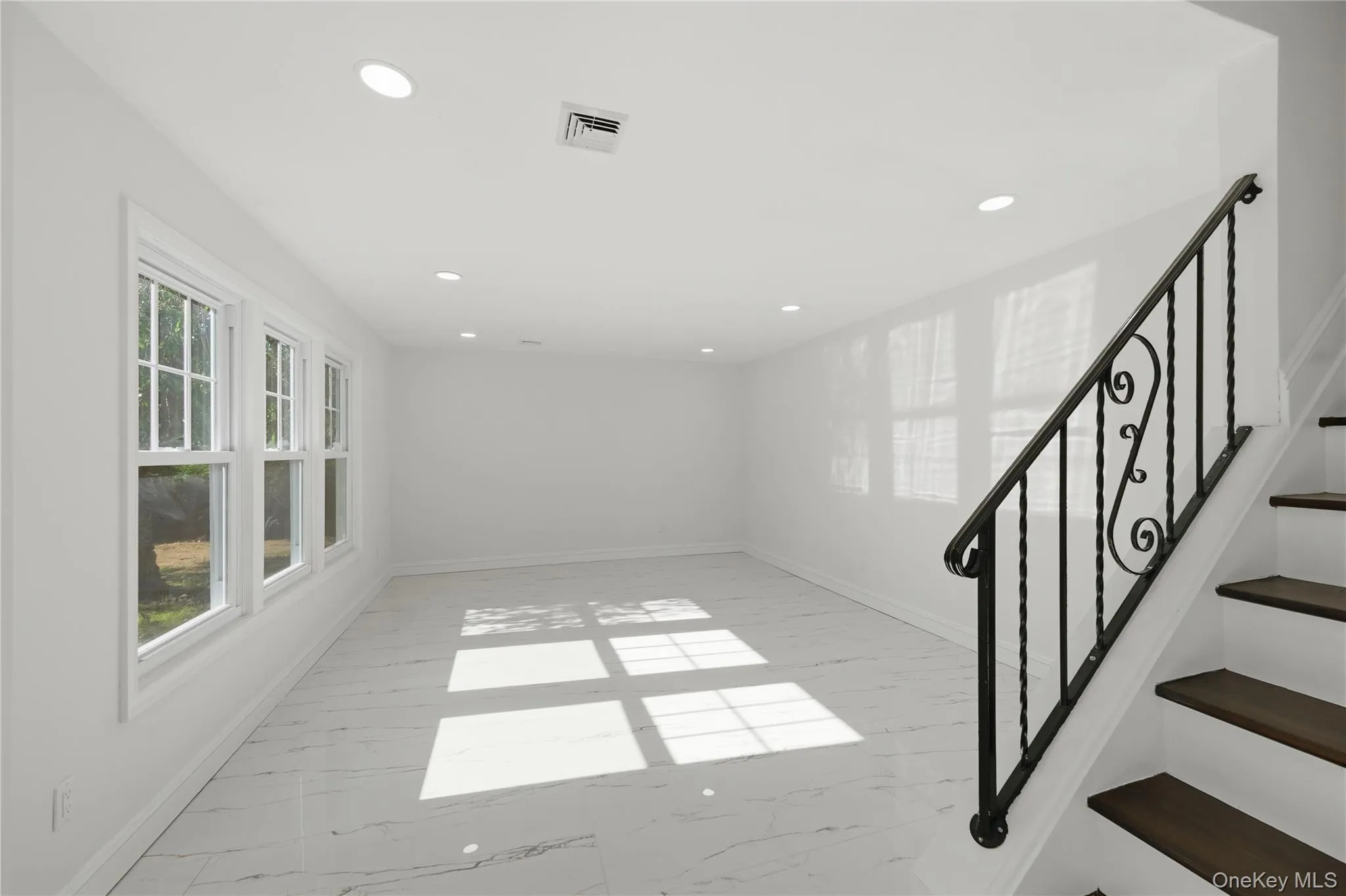 4 Summercress Lane, Brookhaven, NY, 5 Bedrooms Bedrooms, 12 Rooms Rooms,2 BathroomsBathrooms,Residential,For Rent,Summercress,0,1006834 4 Summercress Lane, Brookhaven, NY, 5 Bedrooms Bedrooms, 12 Rooms Rooms,2 BathroomsBathrooms,Residential,For Rent,Summercress,0,1006834