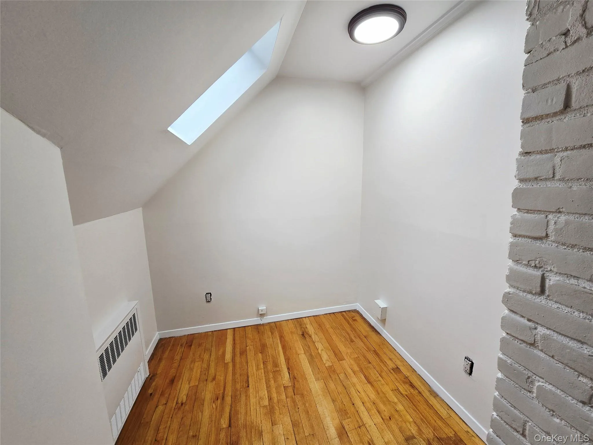 52 Mist Lane, Hempstead, NY, 4 Bedrooms Bedrooms, 8 Rooms Rooms,2 BathroomsBathrooms,Residential Lease,For Rent,Mist,0,1006838 52 Mist Lane, Hempstead, NY, 4 Bedrooms Bedrooms, 8 Rooms Rooms,2 BathroomsBathrooms,Residential Lease,For Rent,Mist,0,1006838