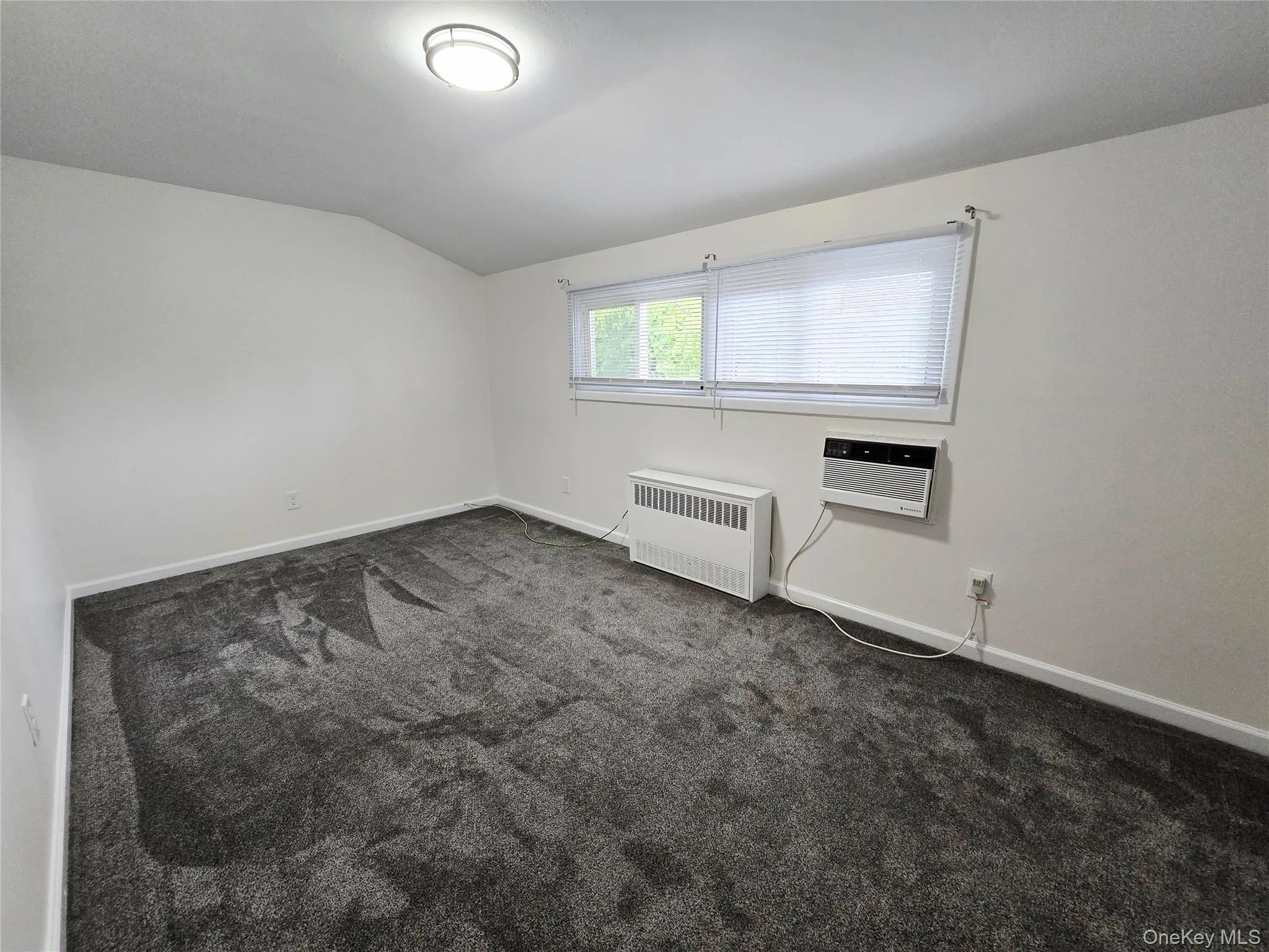 52 Mist Lane, Hempstead, NY, 4 Bedrooms Bedrooms, 8 Rooms Rooms,2 BathroomsBathrooms,Residential Lease,For Rent,Mist,0,1006838 52 Mist Lane, Hempstead, NY, 4 Bedrooms Bedrooms, 8 Rooms Rooms,2 BathroomsBathrooms,Residential Lease,For Rent,Mist,0,1006838