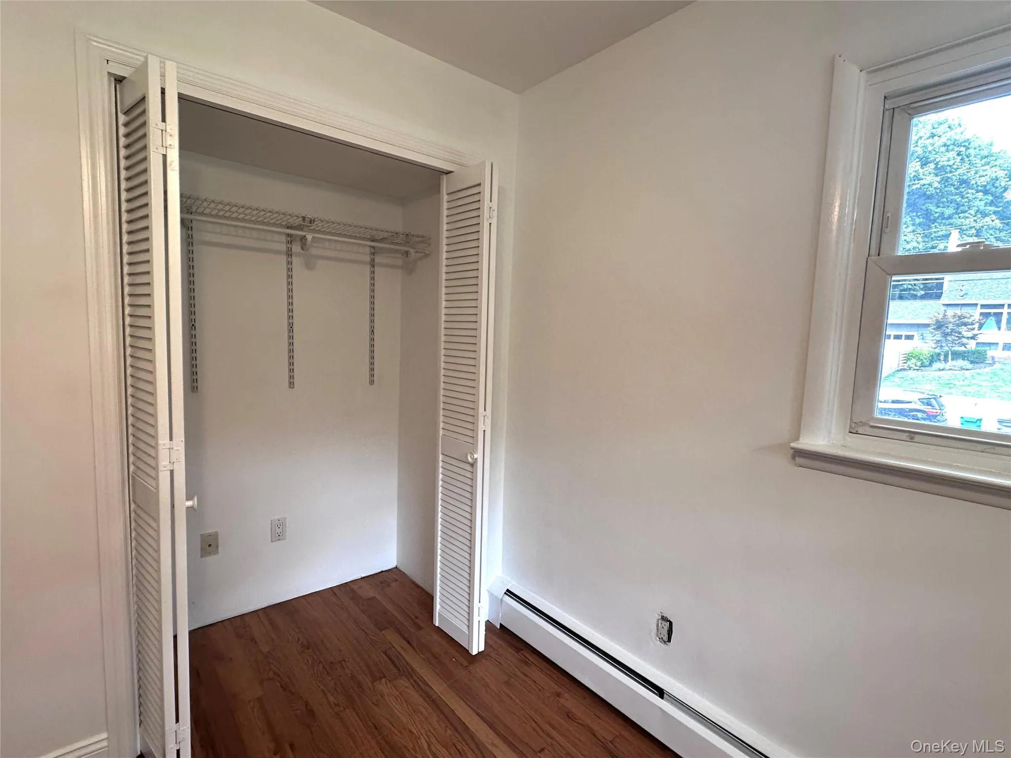 Bedroom 3 closet Bedroom 3 closet