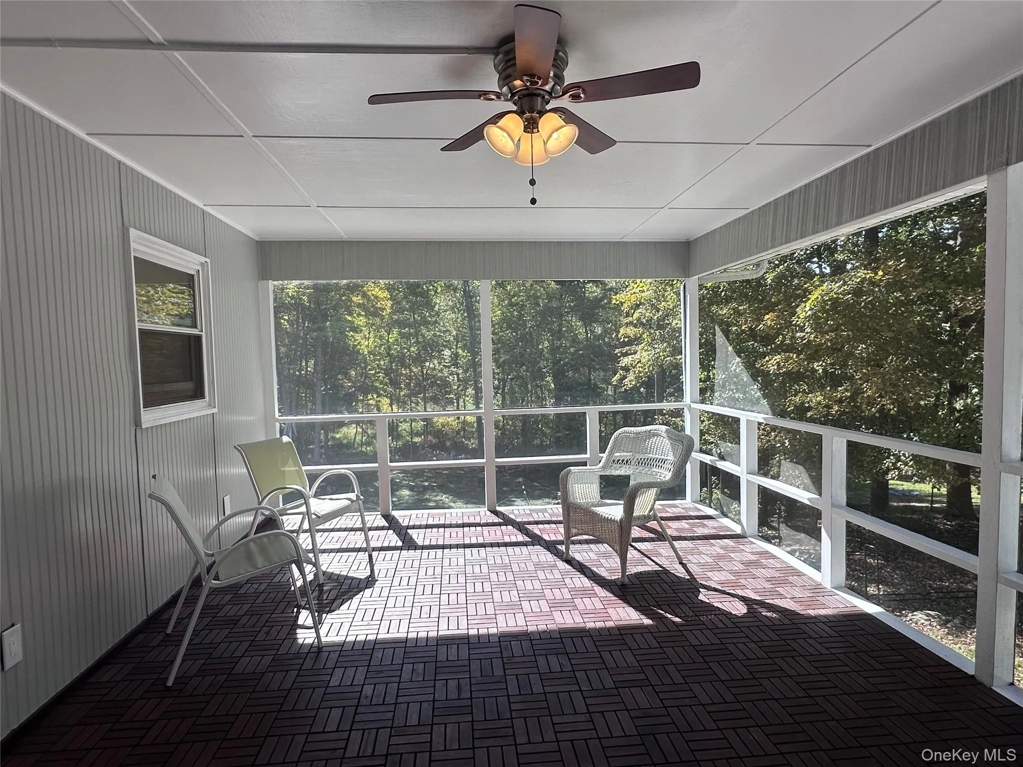Very spacious three season room! Very spacious three season room!