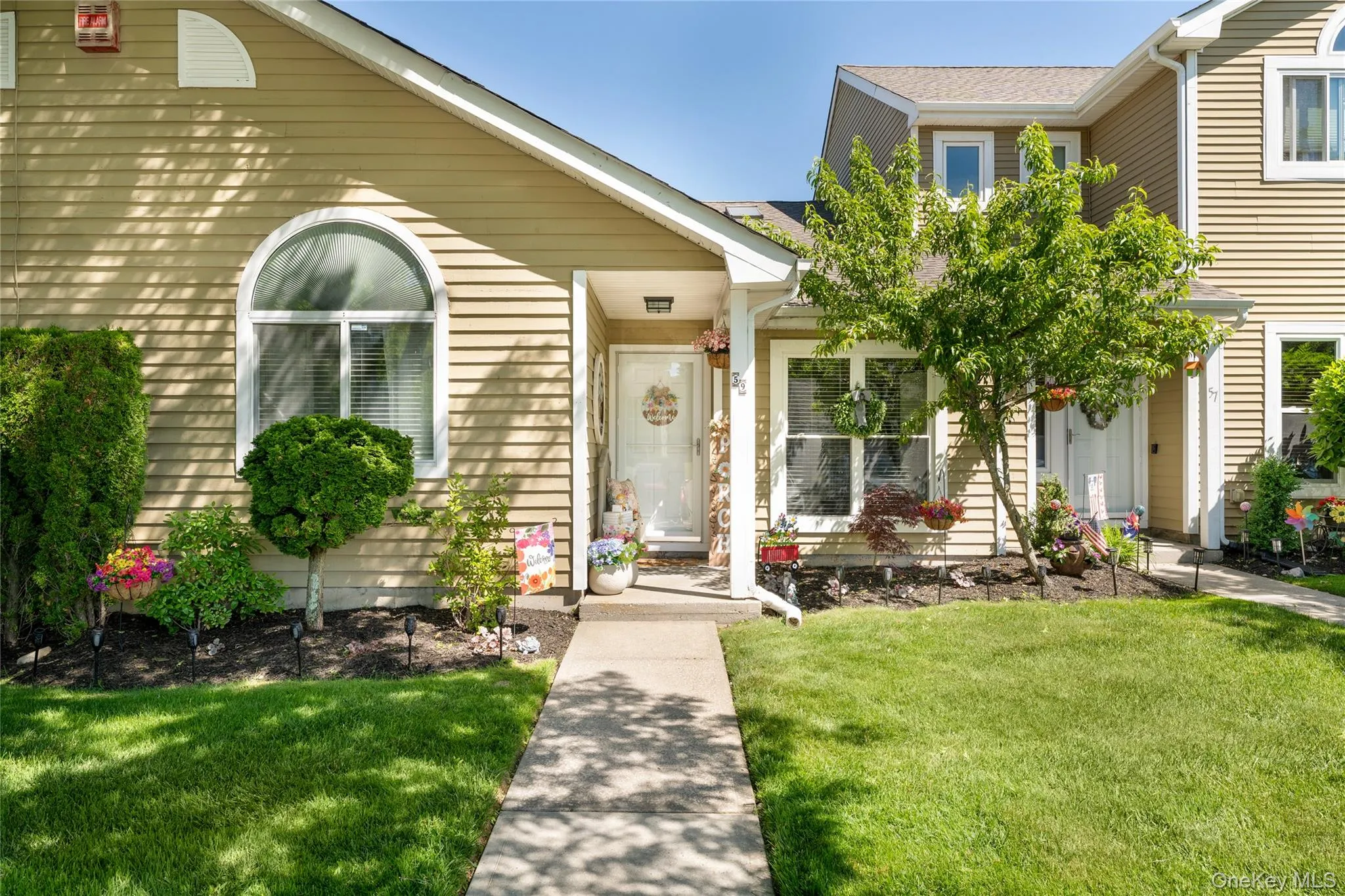 59 Eric Drive, Brookhaven, NY, 2 Bedrooms Bedrooms, 5 Rooms Rooms,2 BathroomsBathrooms,Residential,For Rent,Eric,0,1006840 59 Eric Drive, Brookhaven, NY, 2 Bedrooms Bedrooms, 5 Rooms Rooms,2 BathroomsBathrooms,Residential,For Rent,Eric,0,1006840