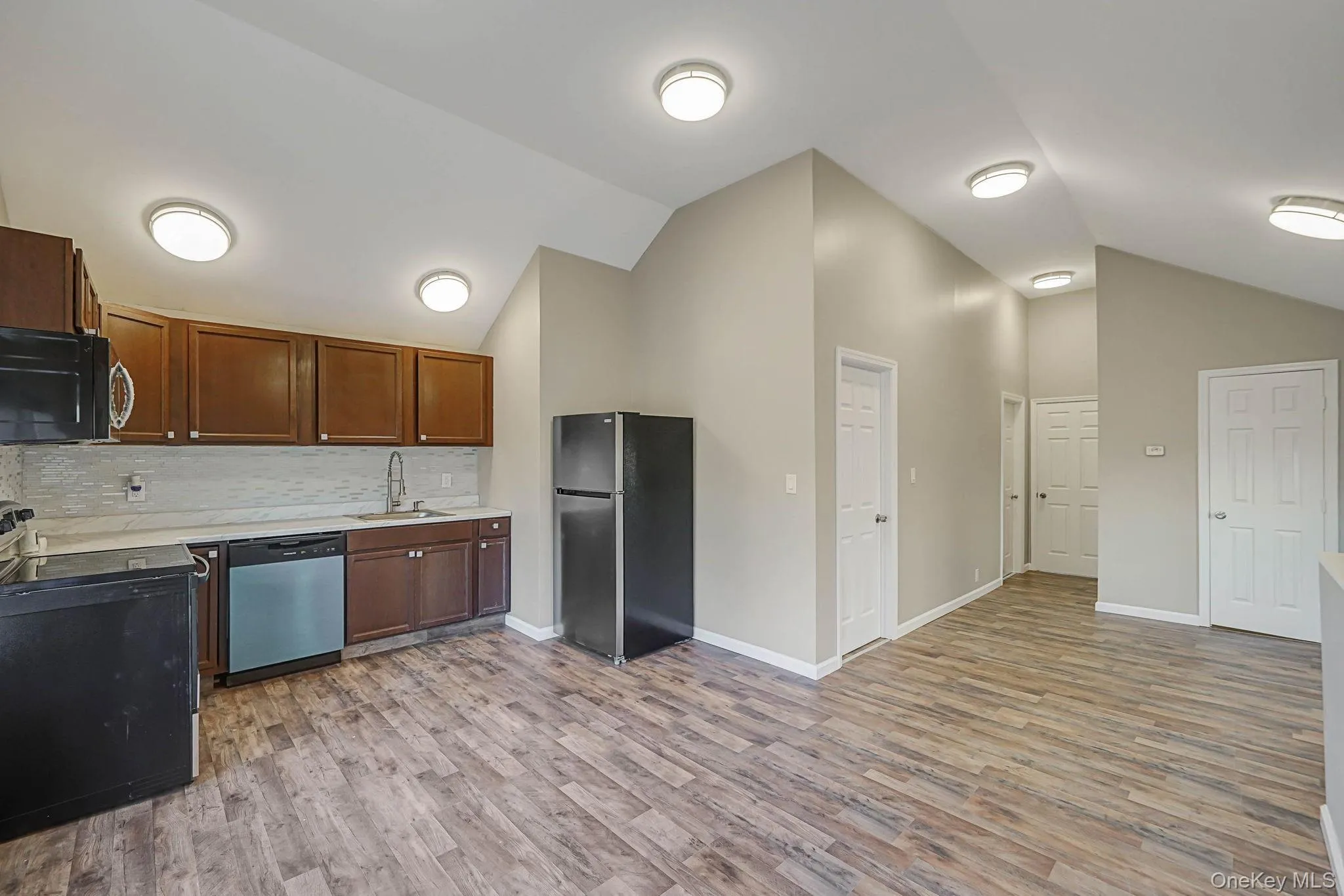 158 Oldfield Avenue, Babylon, NY, 3 Bedrooms Bedrooms, 6 Rooms Rooms,2 BathroomsBathrooms,Residential Lease,For Rent,Oldfield,0,1006841 158 Oldfield Avenue, Babylon, NY, 3 Bedrooms Bedrooms, 6 Rooms Rooms,2 BathroomsBathrooms,Residential Lease,For Rent,Oldfield,0,1006841