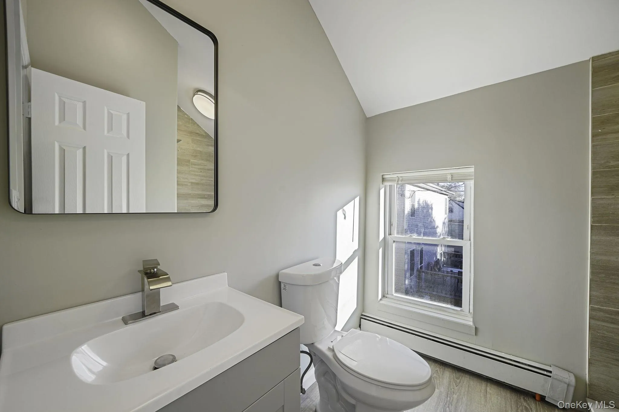 158 Oldfield Avenue, Babylon, NY, 3 Bedrooms Bedrooms, 6 Rooms Rooms,2 BathroomsBathrooms,Residential Lease,For Rent,Oldfield,0,1006841 158 Oldfield Avenue, Babylon, NY, 3 Bedrooms Bedrooms, 6 Rooms Rooms,2 BathroomsBathrooms,Residential Lease,For Rent,Oldfield,0,1006841