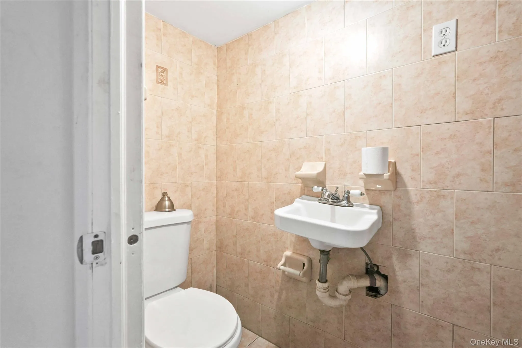 11533 146th Street, New York, NY, 3 Bedrooms Bedrooms, 8 Rooms Rooms,2 BathroomsBathrooms,Residential,For Rent,146th,0,1006848 11533 146th Street, New York, NY, 3 Bedrooms Bedrooms, 8 Rooms Rooms,2 BathroomsBathrooms,Residential,For Rent,146th,0,1006848