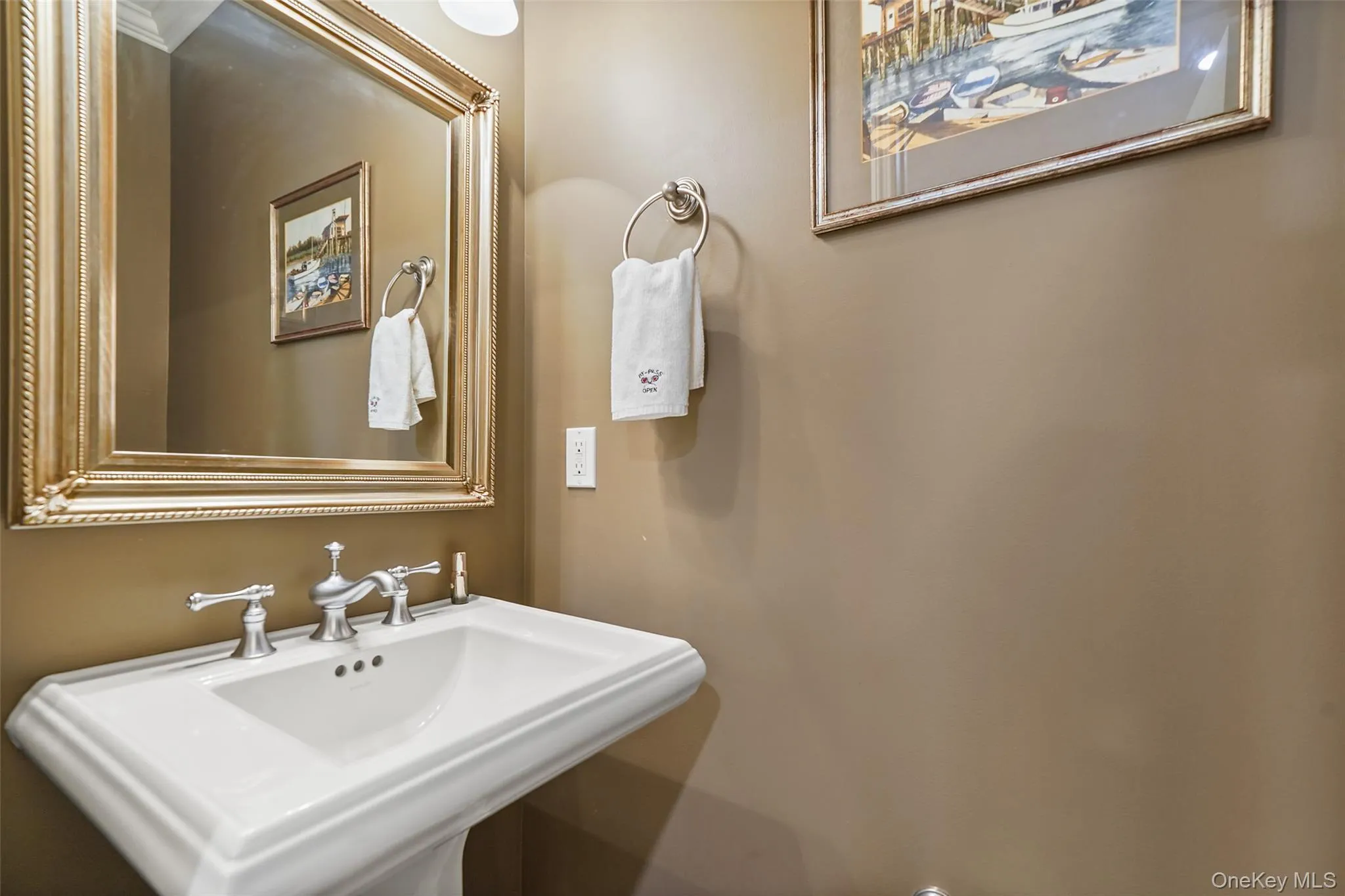 Powder Room Powder Room