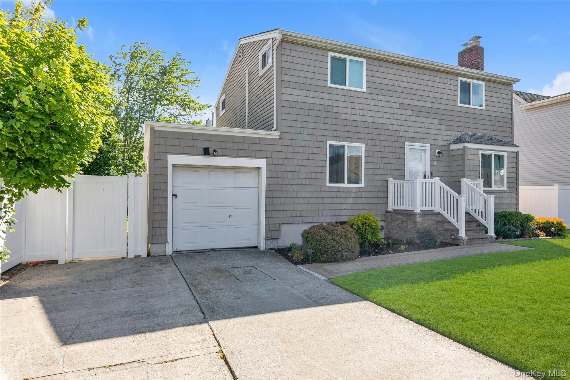 4 Lido Parkway, Babylon, NY, 5 Bedrooms Bedrooms, 8 Rooms Rooms,2 BathroomsBathrooms,Residential,For Rent,Lido,0,1006854 4 Lido Parkway, Babylon, NY, 5 Bedrooms Bedrooms, 8 Rooms Rooms,2 BathroomsBathrooms,Residential,For Rent,Lido,0,1006854