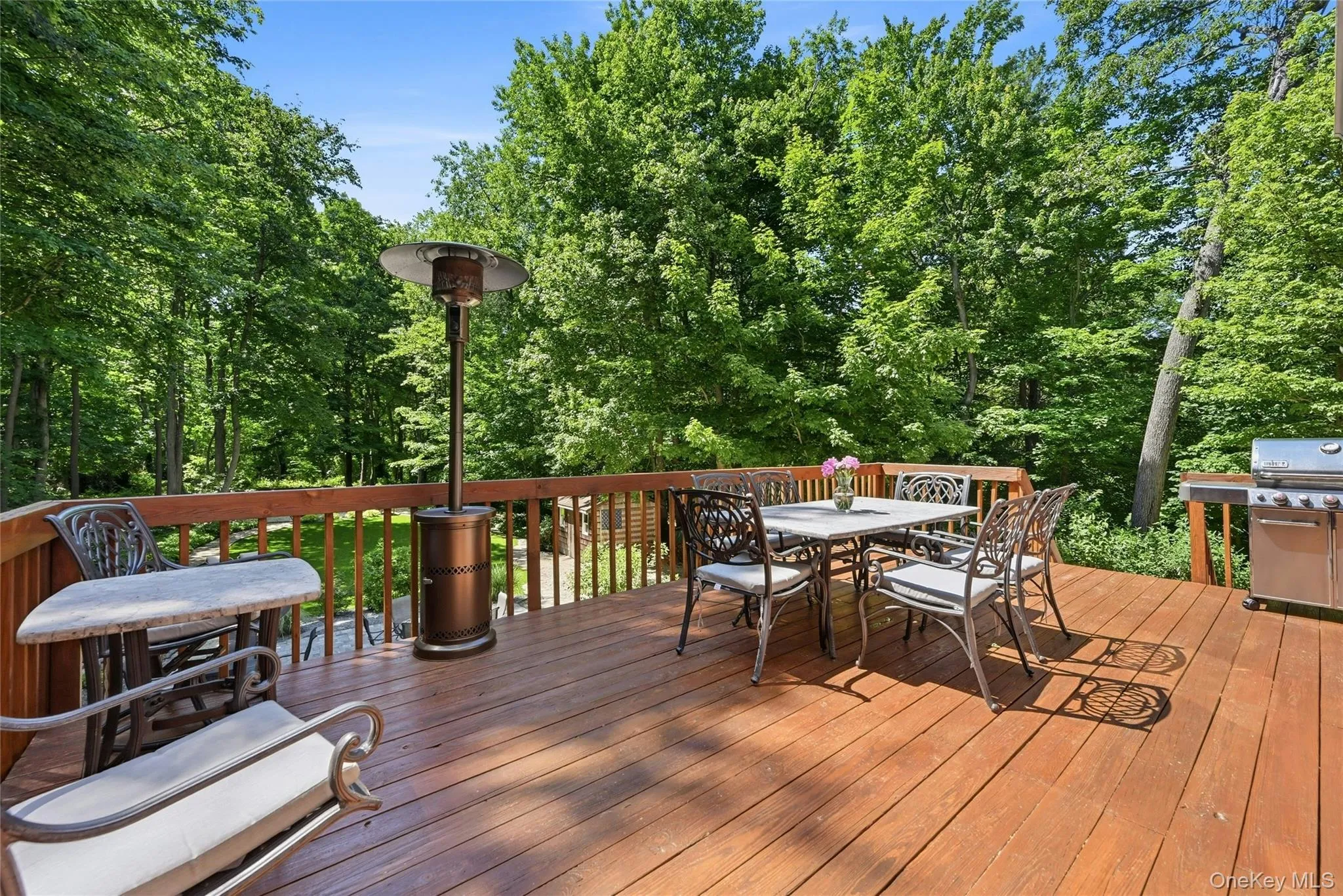28 Maplewood Drive, Huntington, NY, 4 Bedrooms Bedrooms, 8 Rooms Rooms,2 BathroomsBathrooms,Residential,For Rent,Maplewood,0,1006857 28 Maplewood Drive, Huntington, NY, 4 Bedrooms Bedrooms, 8 Rooms Rooms,2 BathroomsBathrooms,Residential,For Rent,Maplewood,0,1006857