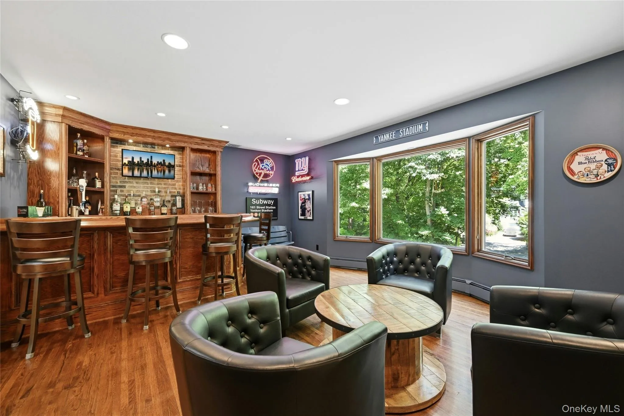 28 Maplewood Drive, Huntington, NY, 4 Bedrooms Bedrooms, 8 Rooms Rooms,2 BathroomsBathrooms,Residential,For Rent,Maplewood,0,1006857 28 Maplewood Drive, Huntington, NY, 4 Bedrooms Bedrooms, 8 Rooms Rooms,2 BathroomsBathrooms,Residential,For Rent,Maplewood,0,1006857