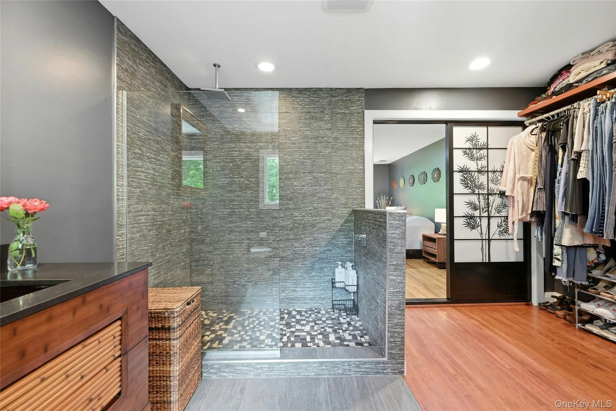 28 Maplewood Drive, Huntington, NY, 4 Bedrooms Bedrooms, 8 Rooms Rooms,2 BathroomsBathrooms,Residential,For Rent,Maplewood,0,1006857 28 Maplewood Drive, Huntington, NY, 4 Bedrooms Bedrooms, 8 Rooms Rooms,2 BathroomsBathrooms,Residential,For Rent,Maplewood,0,1006857