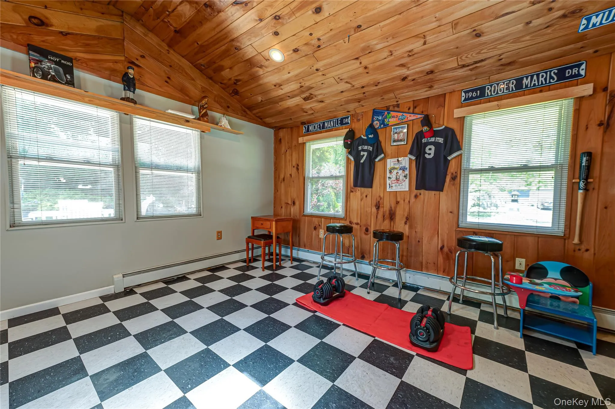22 Vine Street, Brookhaven, NY, 4 Bedrooms Bedrooms, 10 Rooms Rooms,2 BathroomsBathrooms,Residential,For Rent,Vine,0,1006863 22 Vine Street, Brookhaven, NY, 4 Bedrooms Bedrooms, 10 Rooms Rooms,2 BathroomsBathrooms,Residential,For Rent,Vine,0,1006863