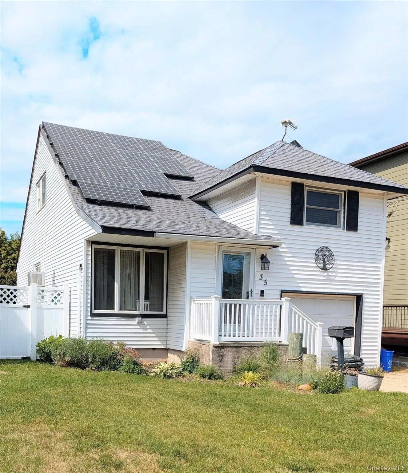 35 Jackson Avenue, Babylon, NY, 3 Bedrooms Bedrooms, 7 Rooms Rooms,2 BathroomsBathrooms,Residential,For Rent,Jackson,0,1006864 35 Jackson Avenue, Babylon, NY, 3 Bedrooms Bedrooms, 7 Rooms Rooms,2 BathroomsBathrooms,Residential,For Rent,Jackson,0,1006864