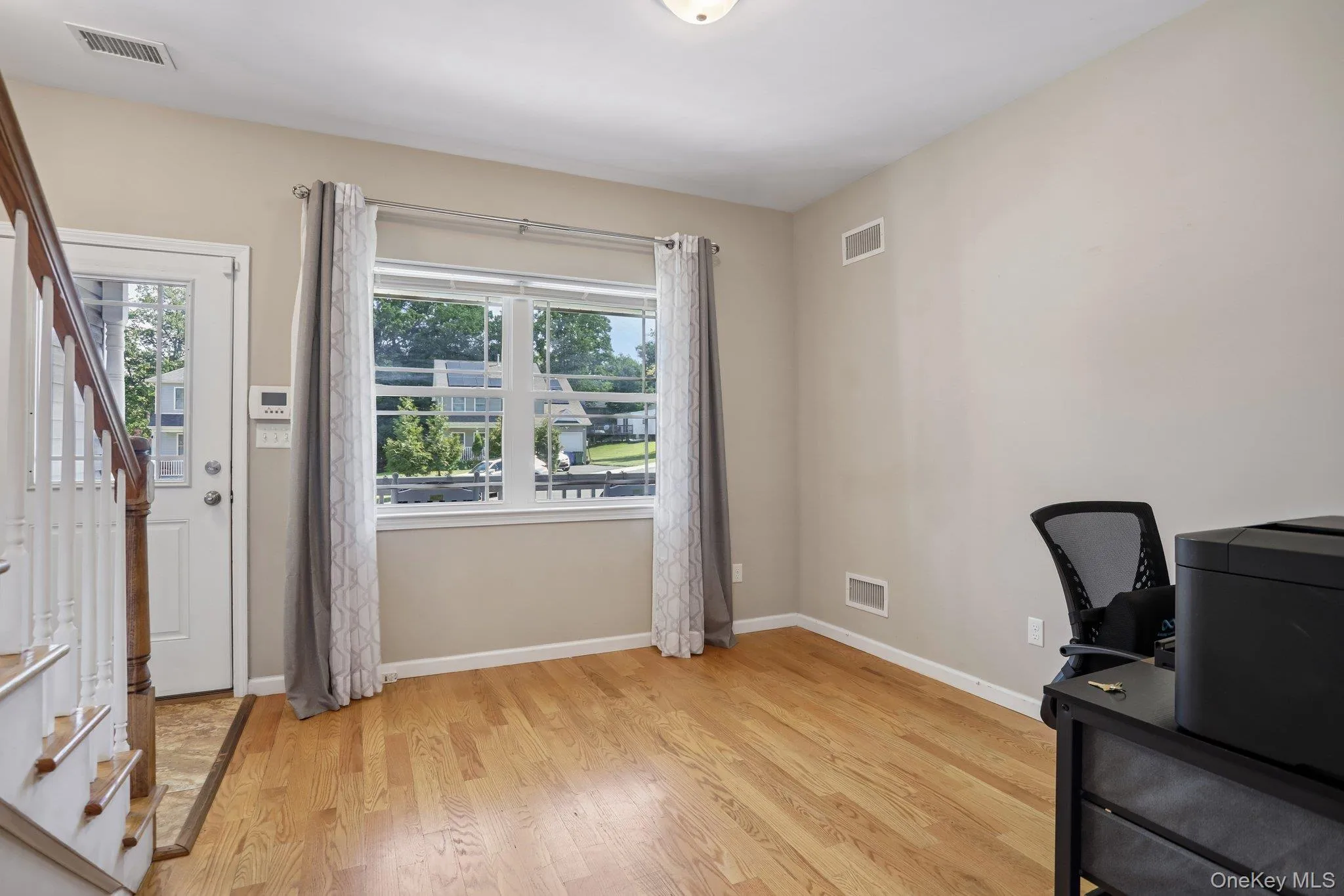 16 Houston Ext Avenue, Middletown, NY, 4 Bedrooms Bedrooms, 9 Rooms Rooms,2 BathroomsBathrooms,Residential,For Rent,Houston Ext,0,1006867 16 Houston Ext Avenue, Middletown, NY, 4 Bedrooms Bedrooms, 9 Rooms Rooms,2 BathroomsBathrooms,Residential,For Rent,Houston Ext,0,1006867