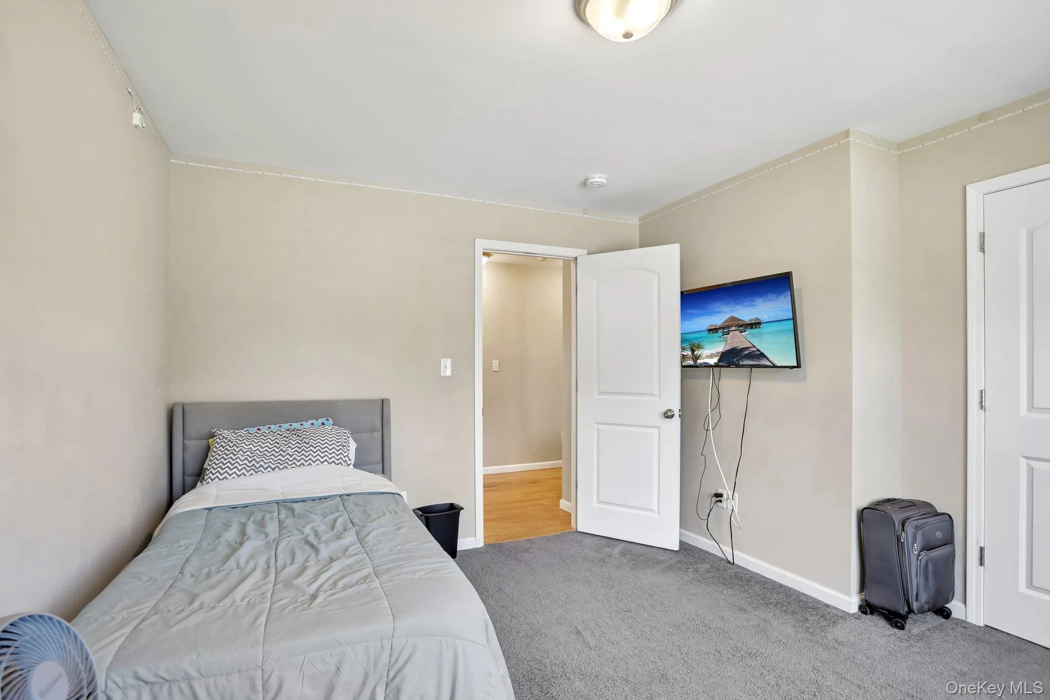 16 Houston Ext Avenue, Middletown, NY, 4 Bedrooms Bedrooms, 9 Rooms Rooms,2 BathroomsBathrooms,Residential,For Rent,Houston Ext,0,1006867 16 Houston Ext Avenue, Middletown, NY, 4 Bedrooms Bedrooms, 9 Rooms Rooms,2 BathroomsBathrooms,Residential,For Rent,Houston Ext,0,1006867