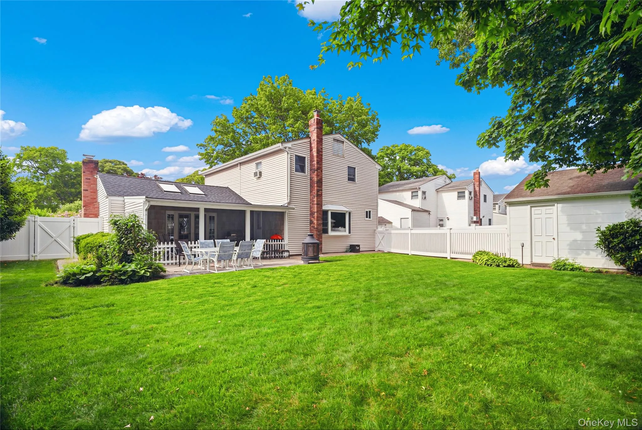 70 Birch Street, Brookhaven, NY, 3 Bedrooms Bedrooms, 8 Rooms Rooms,2 BathroomsBathrooms,Residential,For Rent,Birch,0,1006869 70 Birch Street, Brookhaven, NY, 3 Bedrooms Bedrooms, 8 Rooms Rooms,2 BathroomsBathrooms,Residential,For Rent,Birch,0,1006869