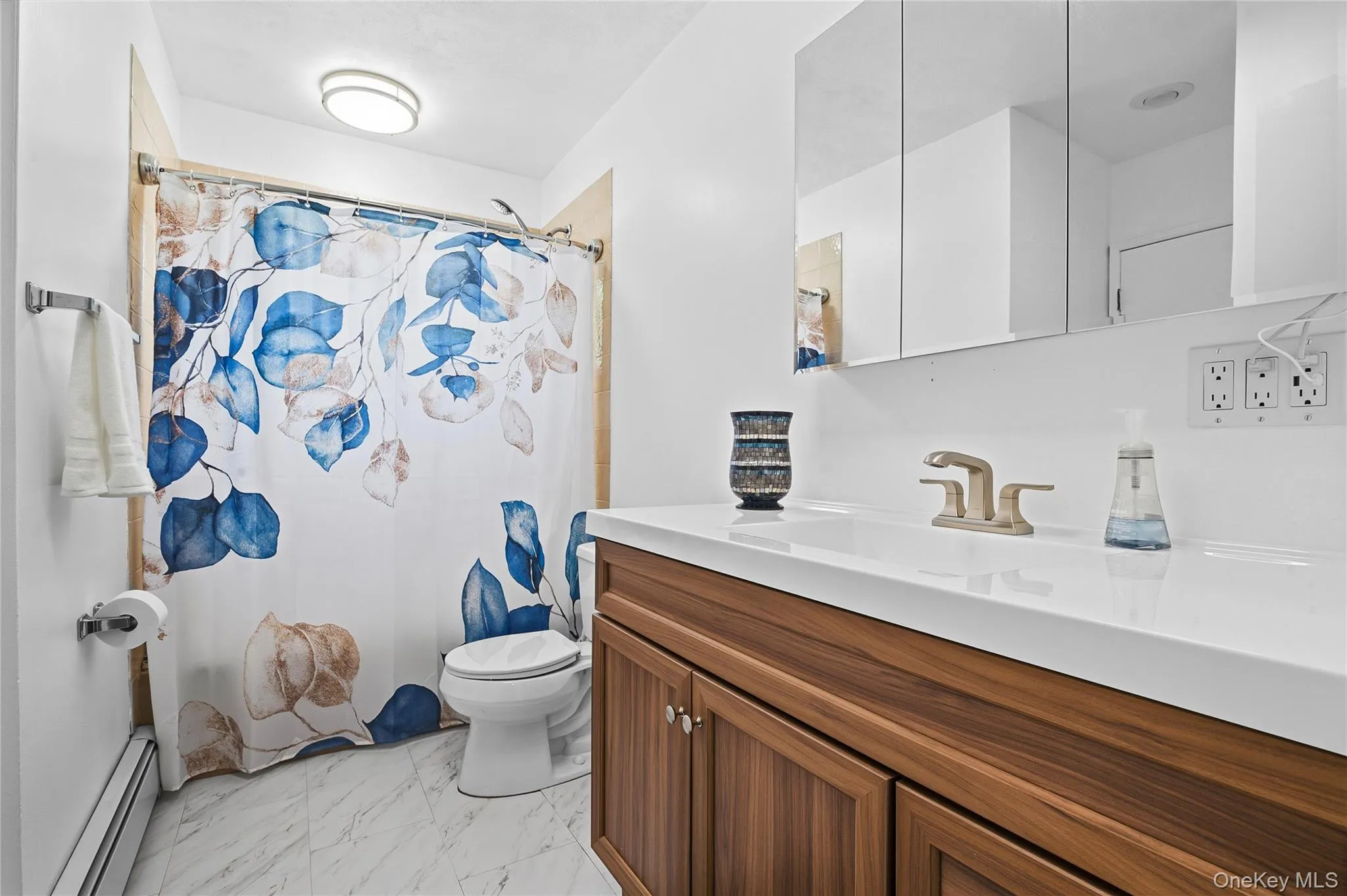 70 Birch Street, Brookhaven, NY, 3 Bedrooms Bedrooms, 8 Rooms Rooms,2 BathroomsBathrooms,Residential,For Rent,Birch,0,1006869 70 Birch Street, Brookhaven, NY, 3 Bedrooms Bedrooms, 8 Rooms Rooms,2 BathroomsBathrooms,Residential,For Rent,Birch,0,1006869