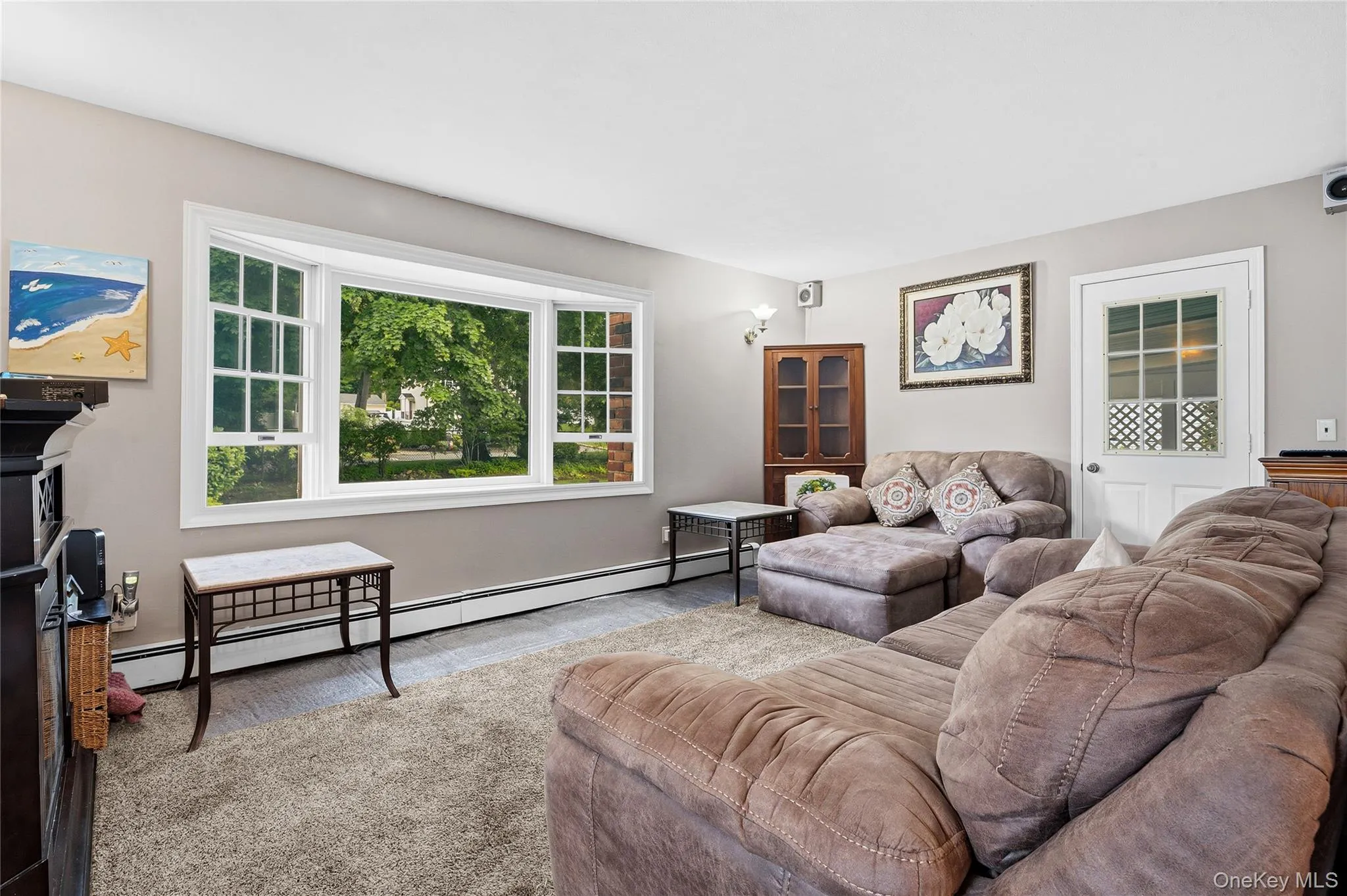 70 Birch Street, Brookhaven, NY, 3 Bedrooms Bedrooms, 8 Rooms Rooms,2 BathroomsBathrooms,Residential,For Rent,Birch,0,1006869 70 Birch Street, Brookhaven, NY, 3 Bedrooms Bedrooms, 8 Rooms Rooms,2 BathroomsBathrooms,Residential,For Rent,Birch,0,1006869
