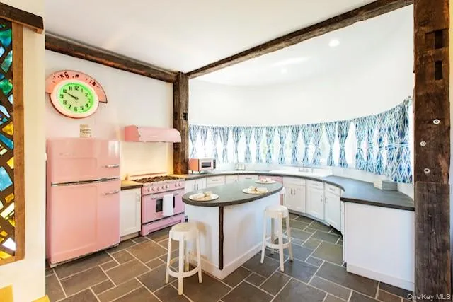 5 - 7 Downer Lane, Woodstock, NY, 5 Bedrooms Bedrooms, 10 Rooms Rooms,5 BathroomsBathrooms,Residential,For Rent,Downer,0,1006871 5 - 7 Downer Lane, Woodstock, NY, 5 Bedrooms Bedrooms, 10 Rooms Rooms,5 BathroomsBathrooms,Residential,For Rent,Downer,0,1006871