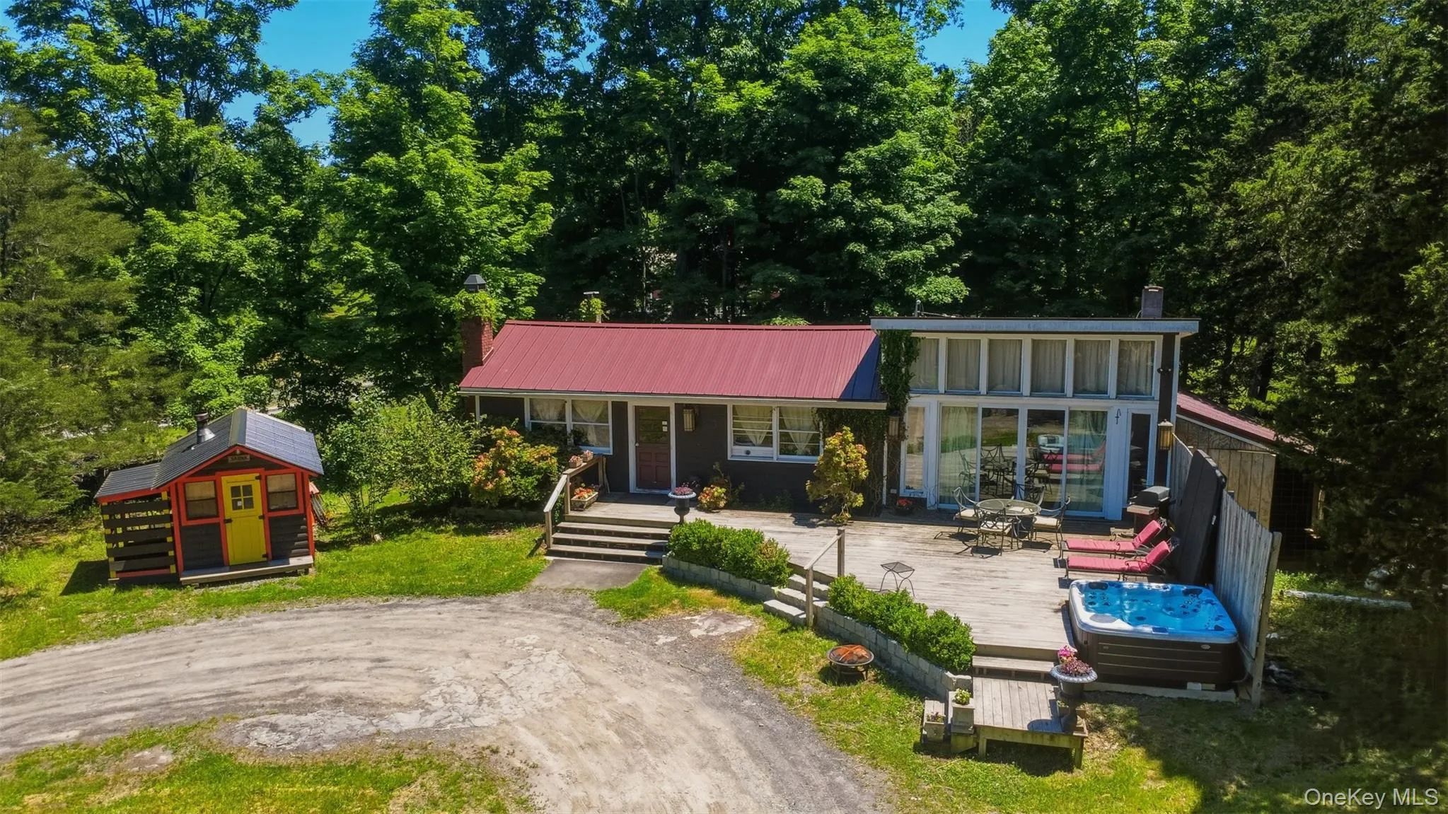 5 - 7 Downer Lane, Woodstock, NY, 5 Bedrooms Bedrooms, 10 Rooms Rooms,5 BathroomsBathrooms,Residential,For Rent,Downer,0,1006871 5 - 7 Downer Lane, Woodstock, NY, 5 Bedrooms Bedrooms, 10 Rooms Rooms,5 BathroomsBathrooms,Residential,For Rent,Downer,0,1006871