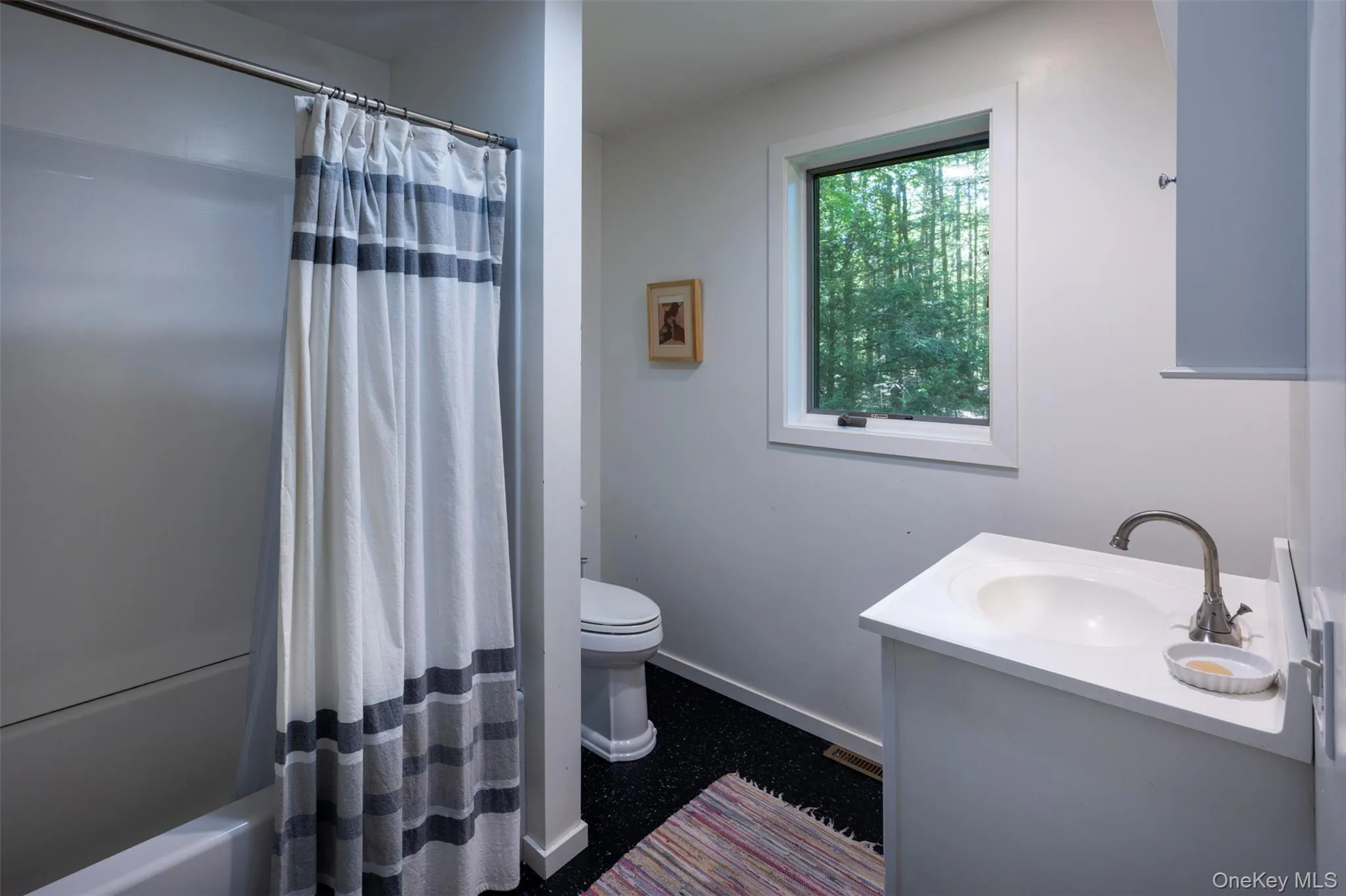19 Blues Quarry, Woodstock, NY, 4 Bedrooms Bedrooms, 8 Rooms Rooms,3 BathroomsBathrooms,Residential,For Rent,Blues Quarry,0,1006874 19 Blues Quarry, Woodstock, NY, 4 Bedrooms Bedrooms, 8 Rooms Rooms,3 BathroomsBathrooms,Residential,For Rent,Blues Quarry,0,1006874