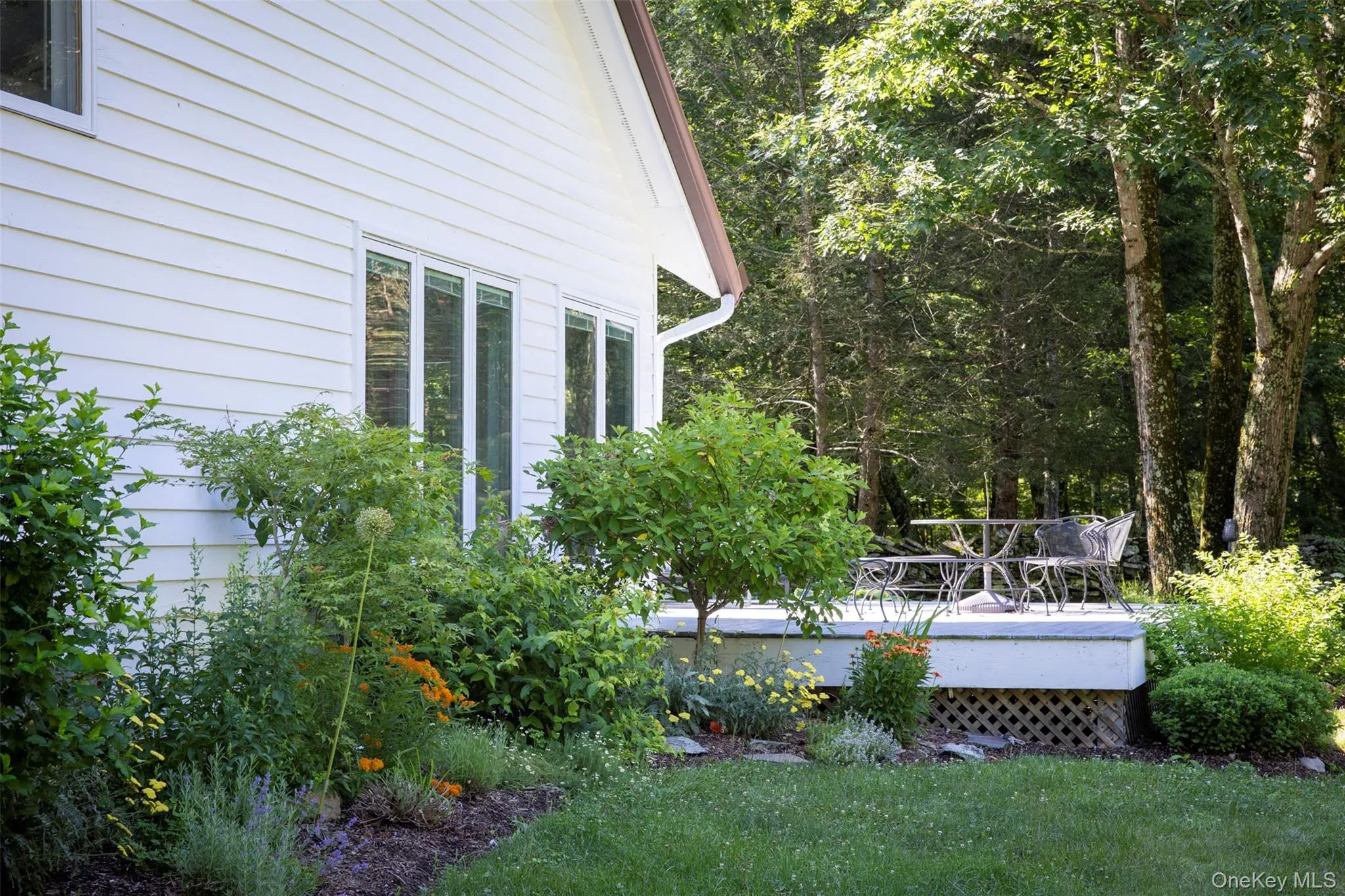 19 Blues Quarry, Woodstock, NY, 4 Bedrooms Bedrooms, 8 Rooms Rooms,3 BathroomsBathrooms,Residential,For Rent,Blues Quarry,0,1006874 19 Blues Quarry, Woodstock, NY, 4 Bedrooms Bedrooms, 8 Rooms Rooms,3 BathroomsBathrooms,Residential,For Rent,Blues Quarry,0,1006874