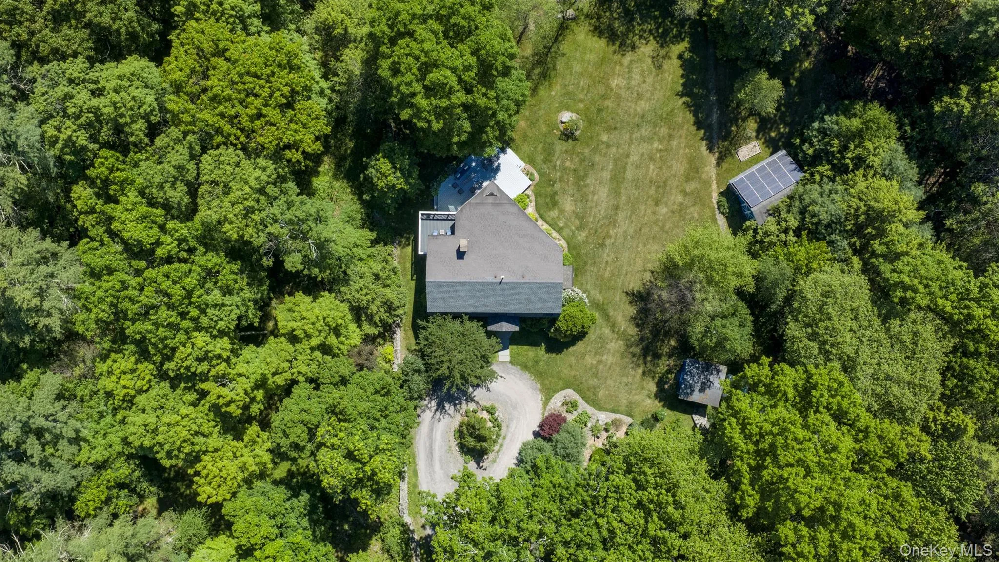 19 Blues Quarry, Woodstock, NY, 4 Bedrooms Bedrooms, 8 Rooms Rooms,3 BathroomsBathrooms,Residential,For Rent,Blues Quarry,0,1006874 19 Blues Quarry, Woodstock, NY, 4 Bedrooms Bedrooms, 8 Rooms Rooms,3 BathroomsBathrooms,Residential,For Rent,Blues Quarry,0,1006874