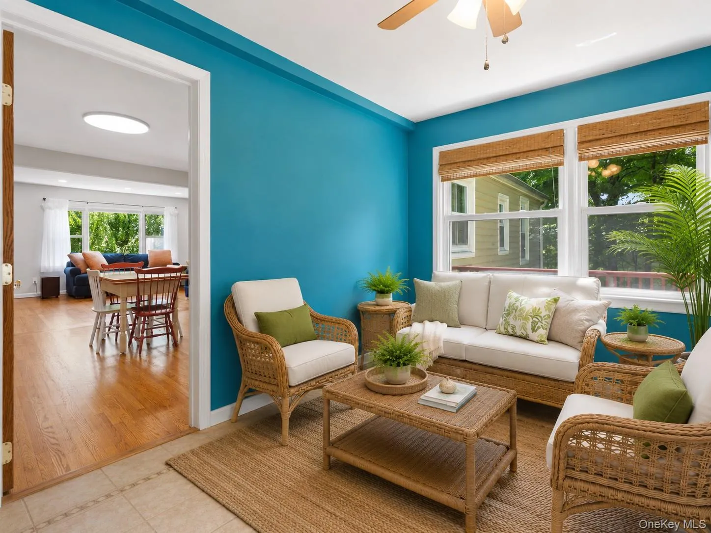 4 Season room with versatile purposes 4 Season room with versatile purposes