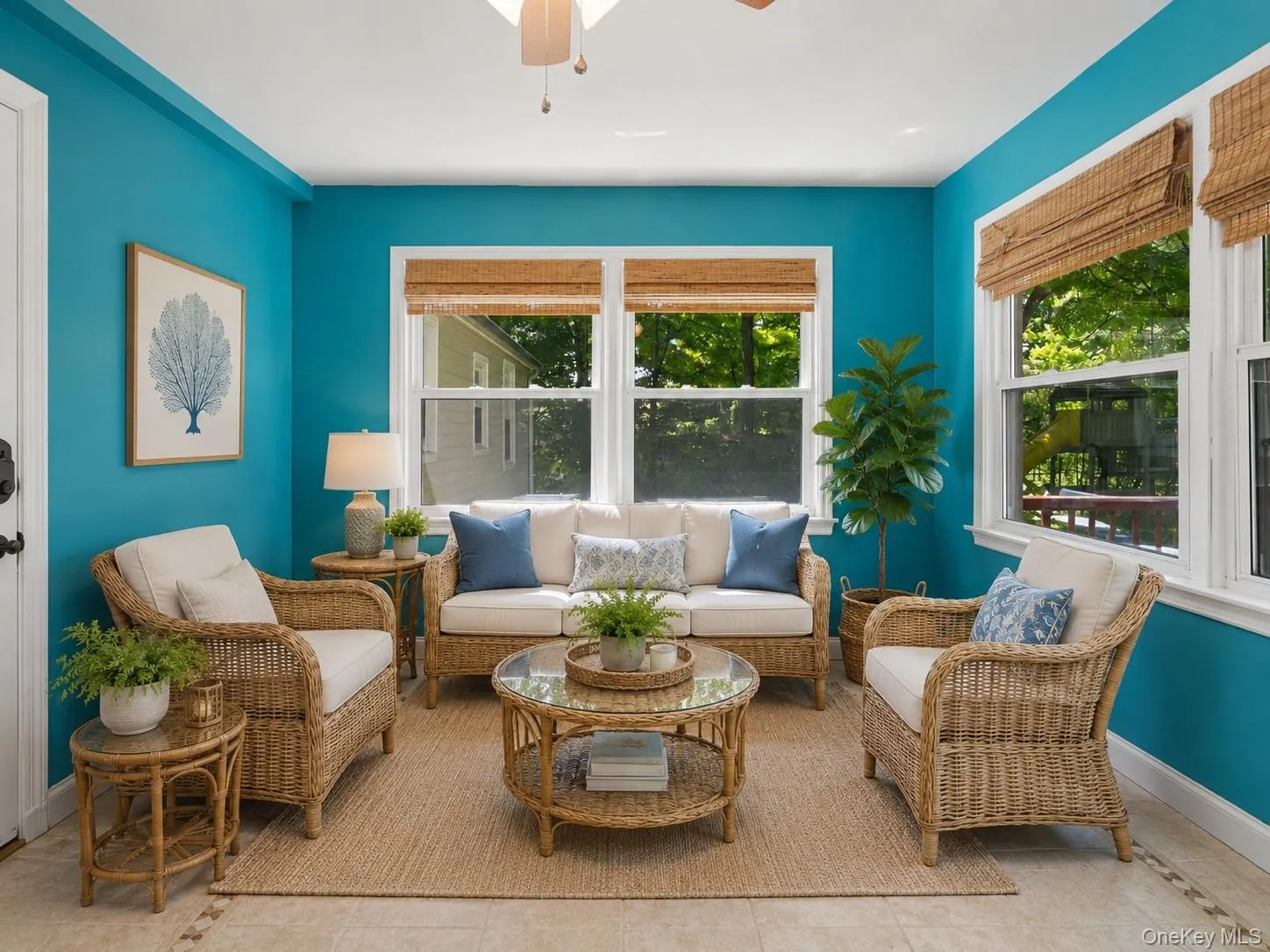 4 Season room with versatile purposes 4 Season room with versatile purposes