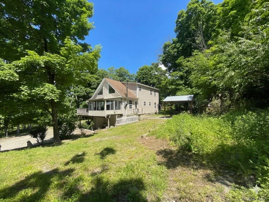176 Downing Road, La Grange, NY, 3 Bedrooms Bedrooms, 6 Rooms Rooms,2 BathroomsBathrooms,Residential,For Rent,Downing,0,1006885 176 Downing Road, La Grange, NY, 3 Bedrooms Bedrooms, 6 Rooms Rooms,2 BathroomsBathrooms,Residential,For Rent,Downing,0,1006885