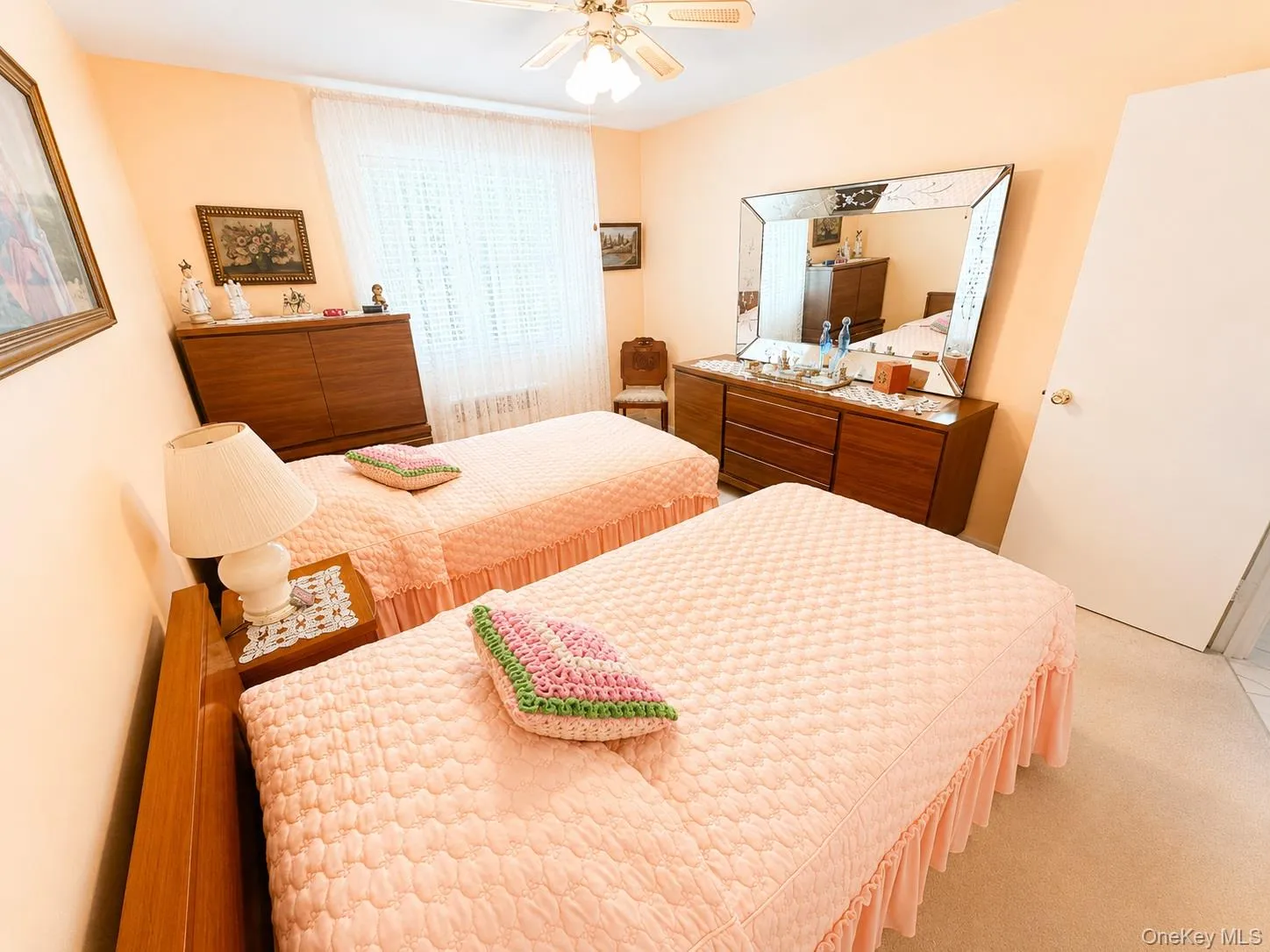 7315 Cook Avenue, New York, NY, 2 Bedrooms Bedrooms, 7 Rooms Rooms,1 BathroomBathrooms,Residential,For Rent,Cook,0,1006888 7315 Cook Avenue, New York, NY, 2 Bedrooms Bedrooms, 7 Rooms Rooms,1 BathroomBathrooms,Residential,For Rent,Cook,0,1006888