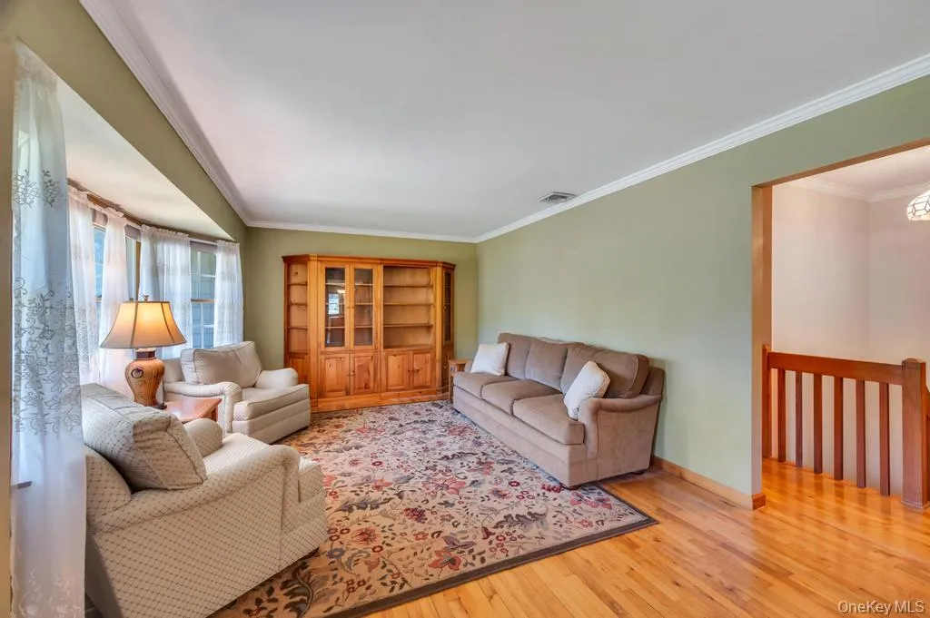 8 Camille Lane, Islip, NY, 3 Bedrooms Bedrooms, 7 Rooms Rooms,2 BathroomsBathrooms,Residential,For Rent,Camille,0,1006895 8 Camille Lane, Islip, NY, 3 Bedrooms Bedrooms, 7 Rooms Rooms,2 BathroomsBathrooms,Residential,For Rent,Camille,0,1006895