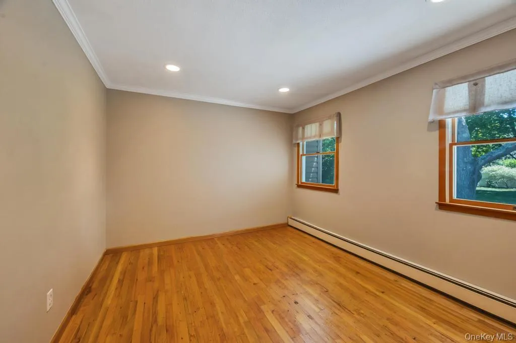 8 Camille Lane, Islip, NY, 3 Bedrooms Bedrooms, 7 Rooms Rooms,2 BathroomsBathrooms,Residential,For Rent,Camille,0,1006895 8 Camille Lane, Islip, NY, 3 Bedrooms Bedrooms, 7 Rooms Rooms,2 BathroomsBathrooms,Residential,For Rent,Camille,0,1006895