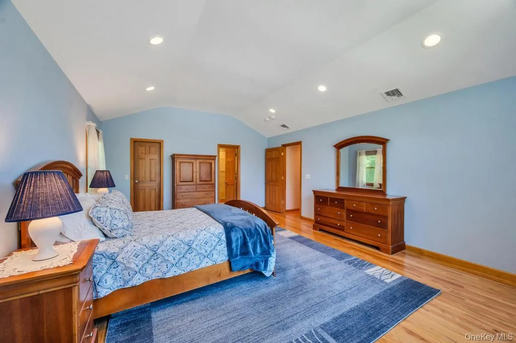 8 Camille Lane, Islip, NY, 3 Bedrooms Bedrooms, 7 Rooms Rooms,2 BathroomsBathrooms,Residential,For Rent,Camille,0,1006895 8 Camille Lane, Islip, NY, 3 Bedrooms Bedrooms, 7 Rooms Rooms,2 BathroomsBathrooms,Residential,For Rent,Camille,0,1006895