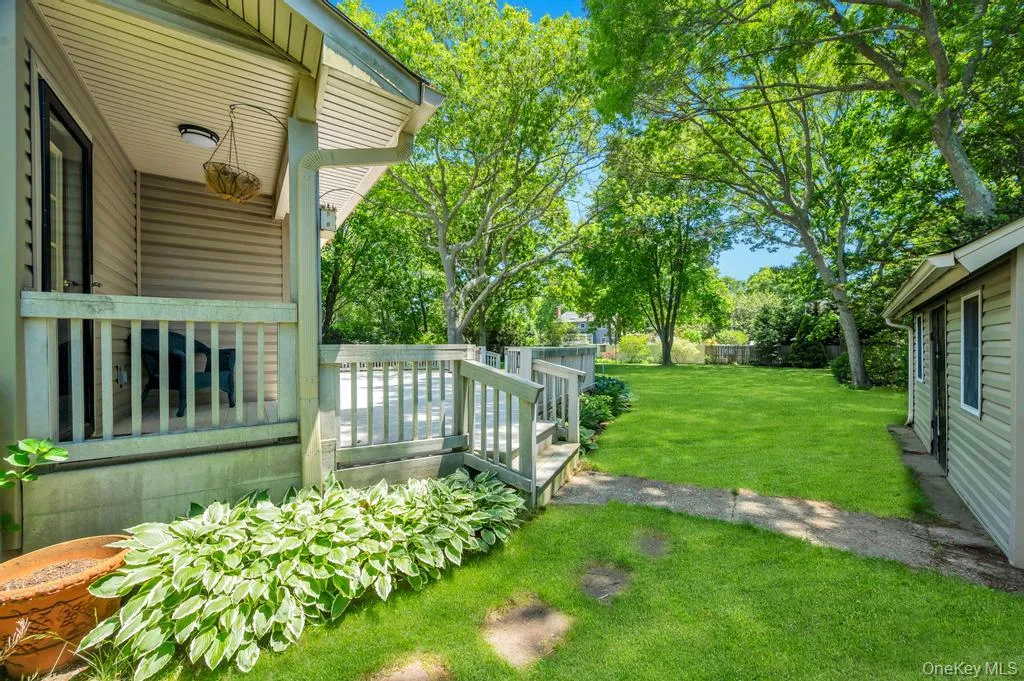 8 Camille Lane, Islip, NY, 3 Bedrooms Bedrooms, 7 Rooms Rooms,2 BathroomsBathrooms,Residential,For Rent,Camille,0,1006895 8 Camille Lane, Islip, NY, 3 Bedrooms Bedrooms, 7 Rooms Rooms,2 BathroomsBathrooms,Residential,For Rent,Camille,0,1006895